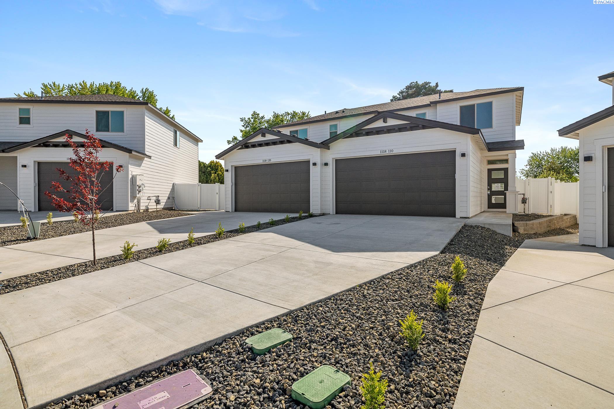 Kennewick, Washington, 99337, United States, 6 Bedrooms Bedrooms, ,Residential,For Sale,1787924
