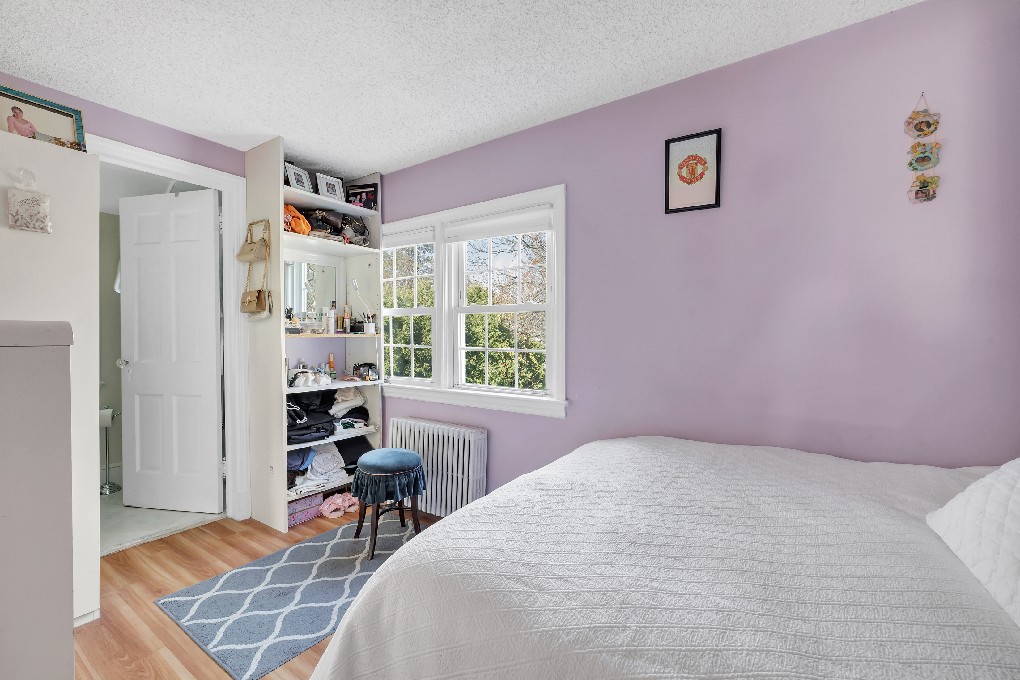 Stratford, Connecticut, 06614, United States, 4 Bedrooms Bedrooms, ,4 BathroomsBathrooms,Residential,For Sale,1996522