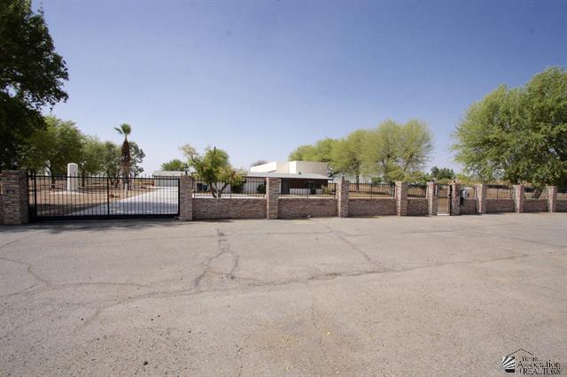 72nd St, Yuma, AZ 85365
