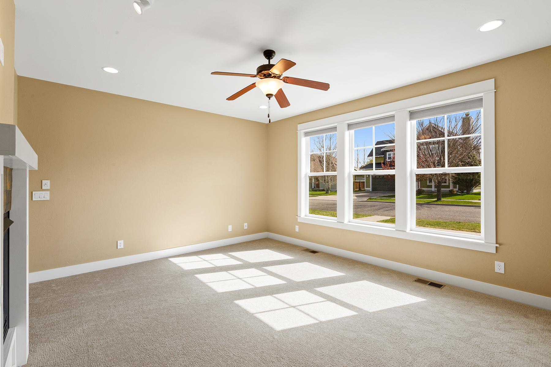  3179 Spring Ridge Drive - 物件實景