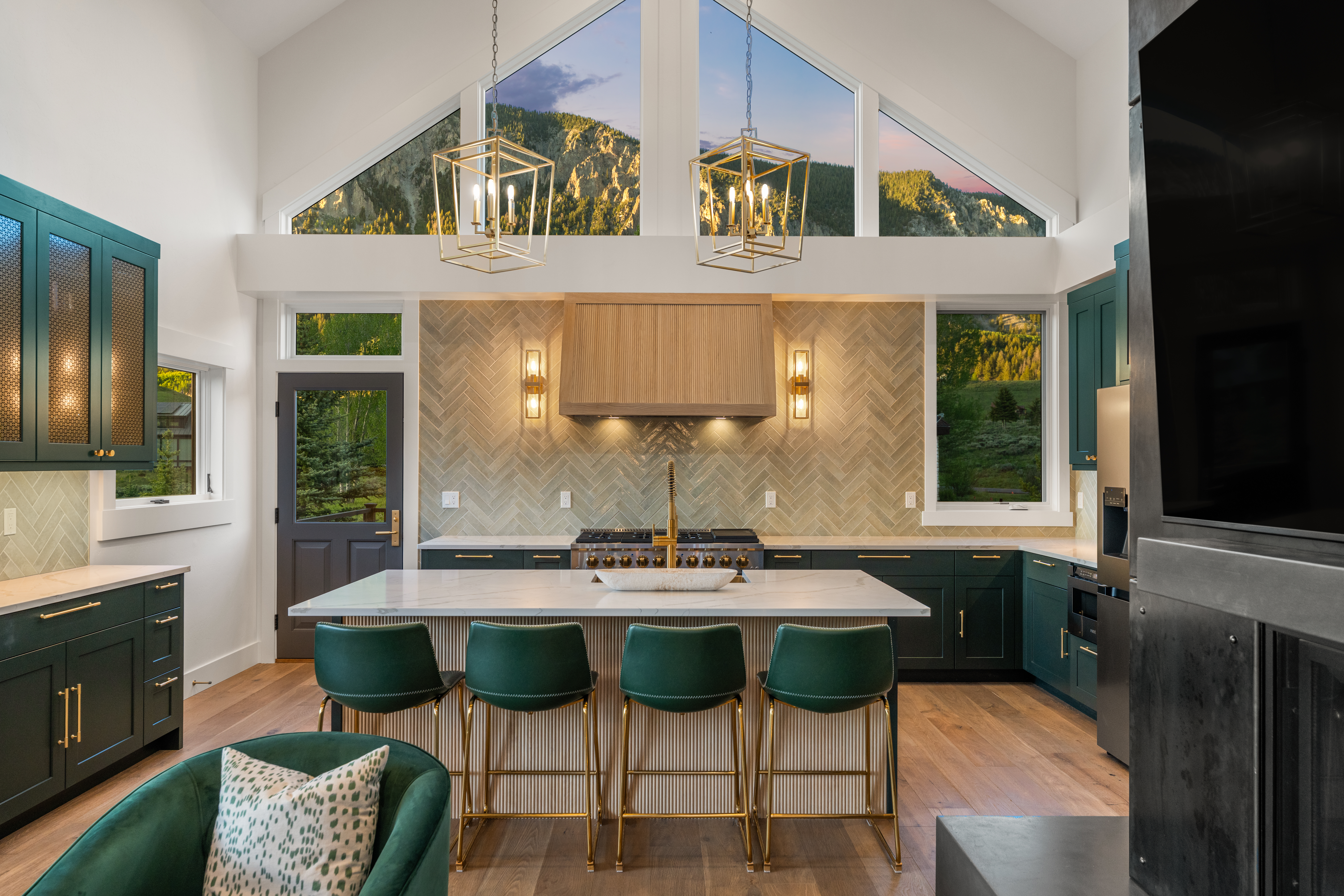  Extensively Reimagined, Fully-Furnished Masterpiece - 物件實景