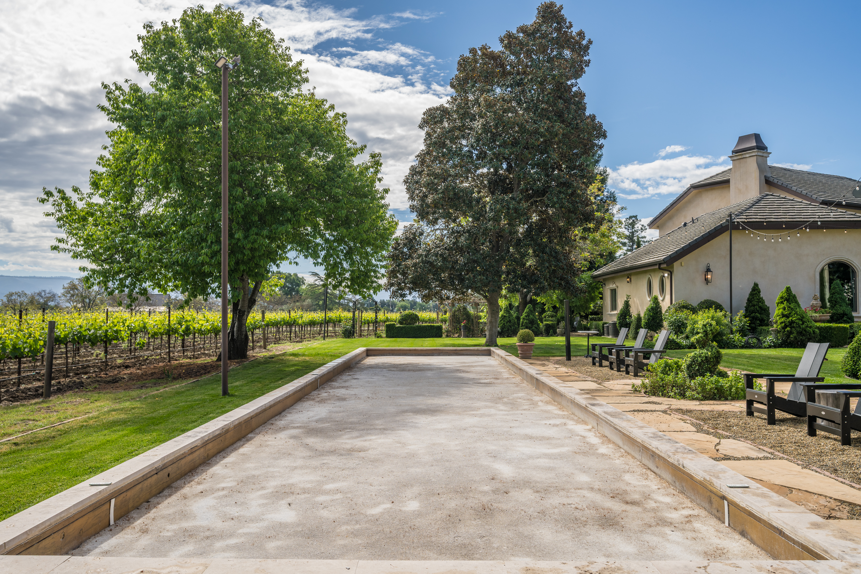  5045 Big Ranch Road - 物件實景