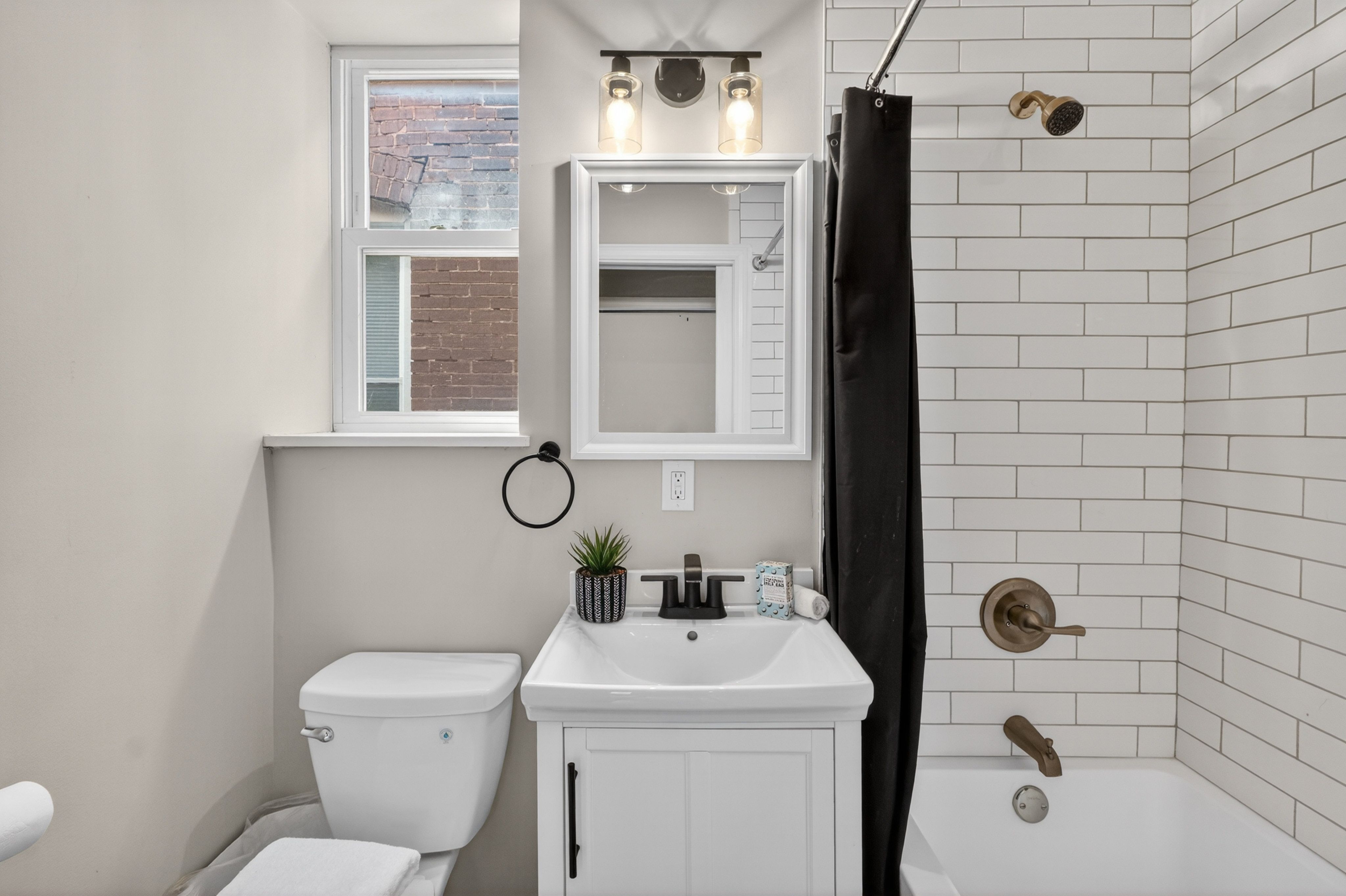  Beautifully updated, inviting home - 物件實景