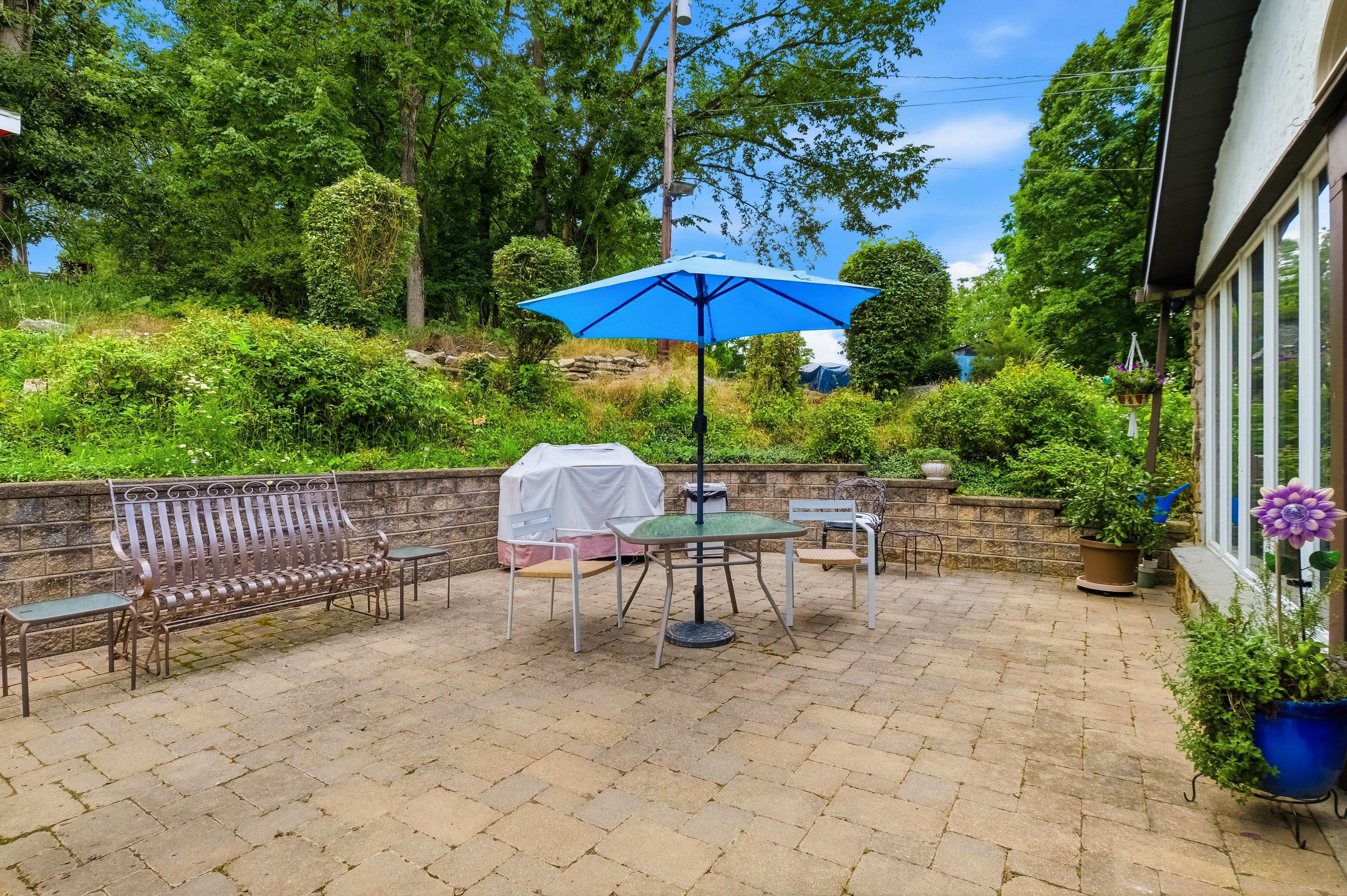  402 Glenrock Drive, Bethel Park, PA 15102 - 物件實景
