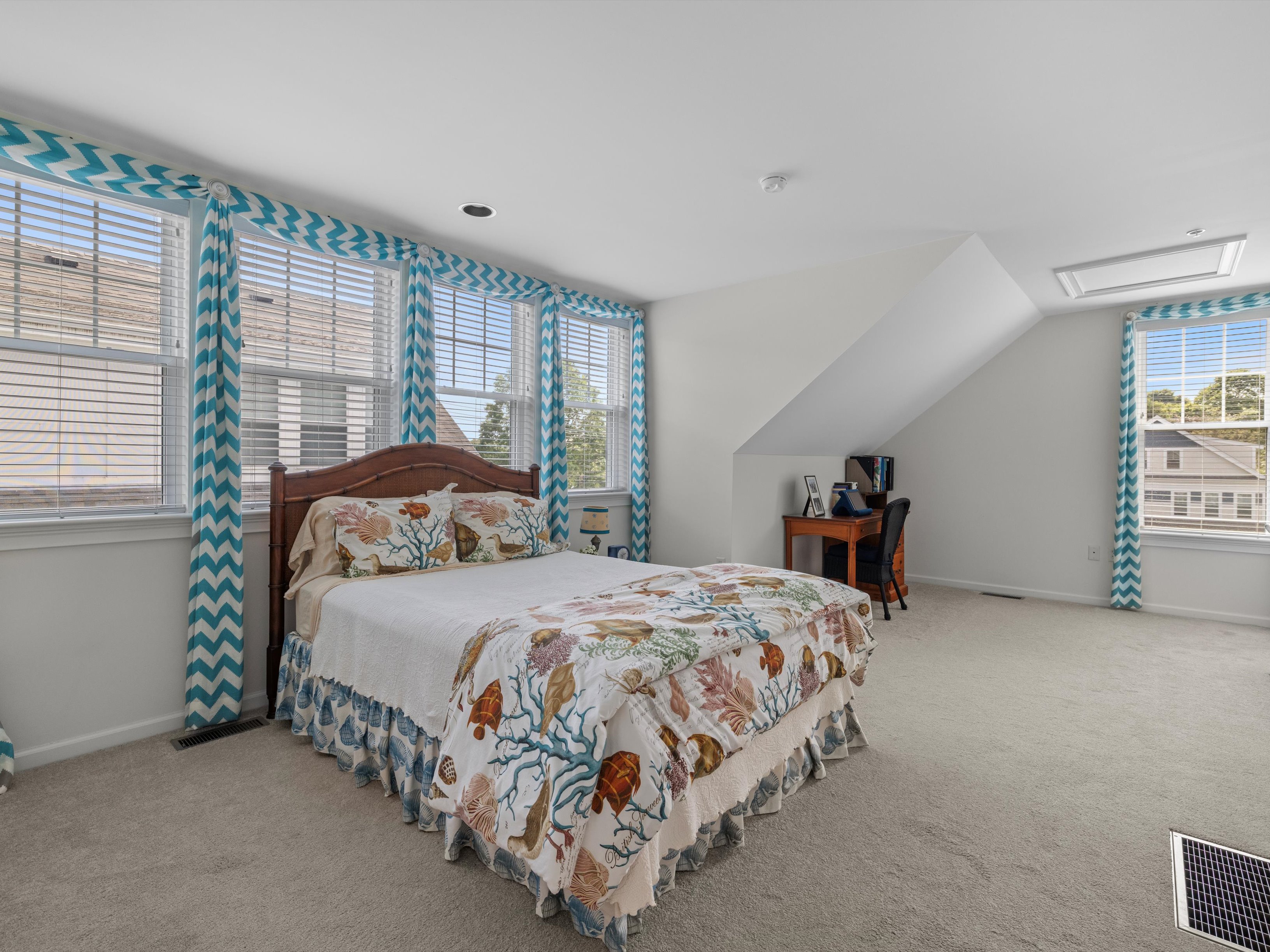  5 Honora Court, Bourne, MA 02532 - 物件實景