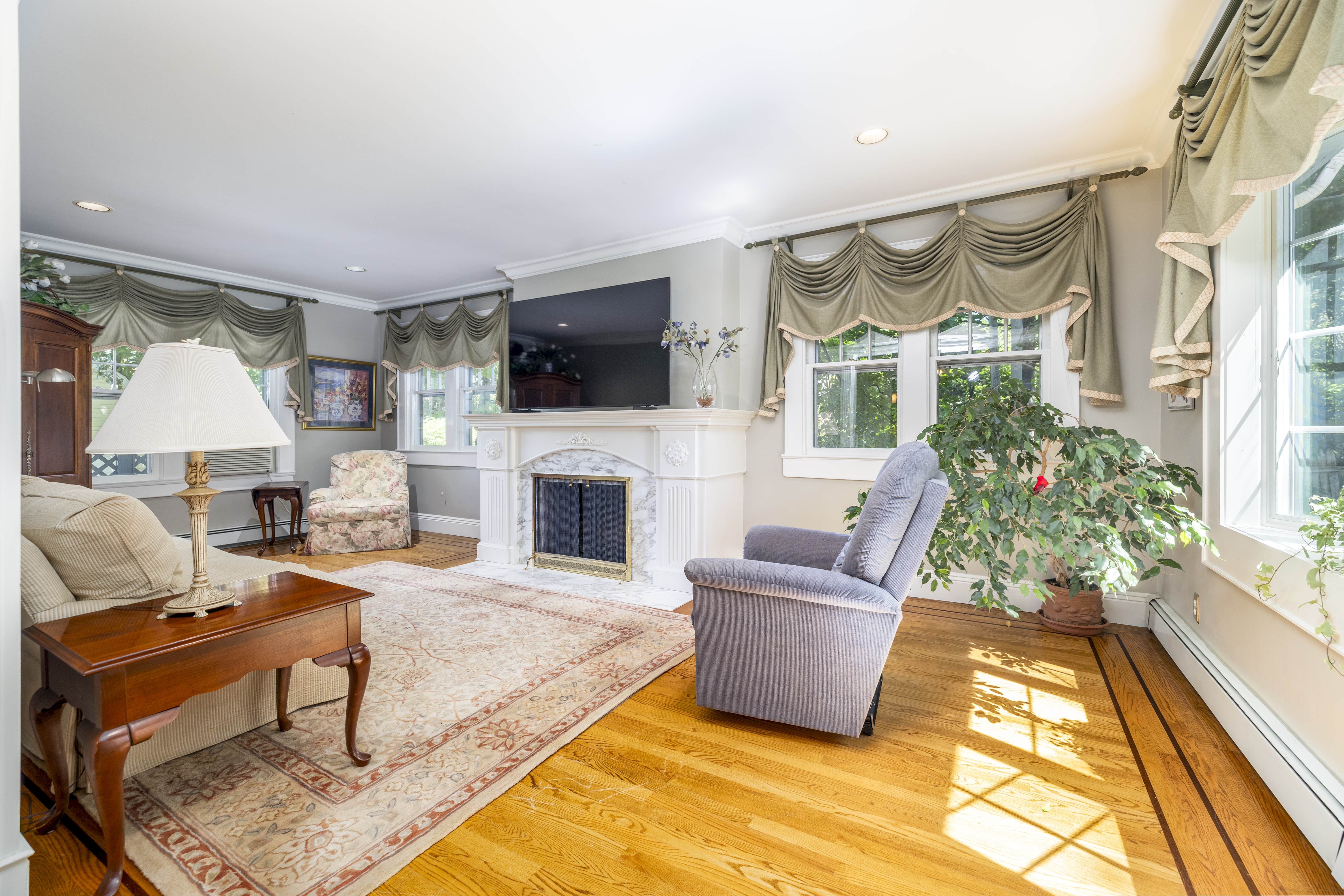  72 Broadway, Rockville Centre, NY, 11570 - 物件實景