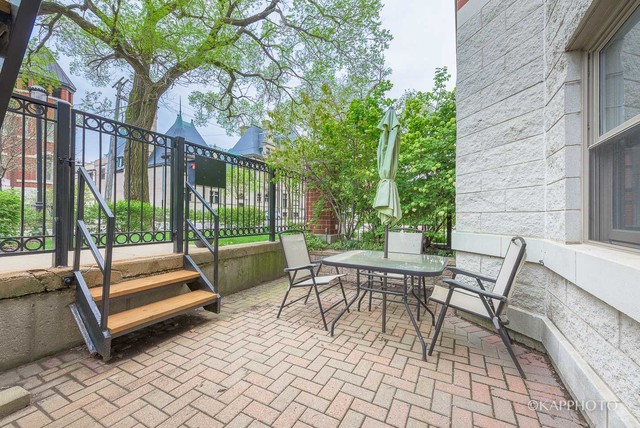 310 E 18th St, Chicago, Illinois, 60616, United States, 3 Bedrooms Bedrooms, ,4 BathroomsBathrooms,Residential,For Sale,310 E 18th St,1010356
