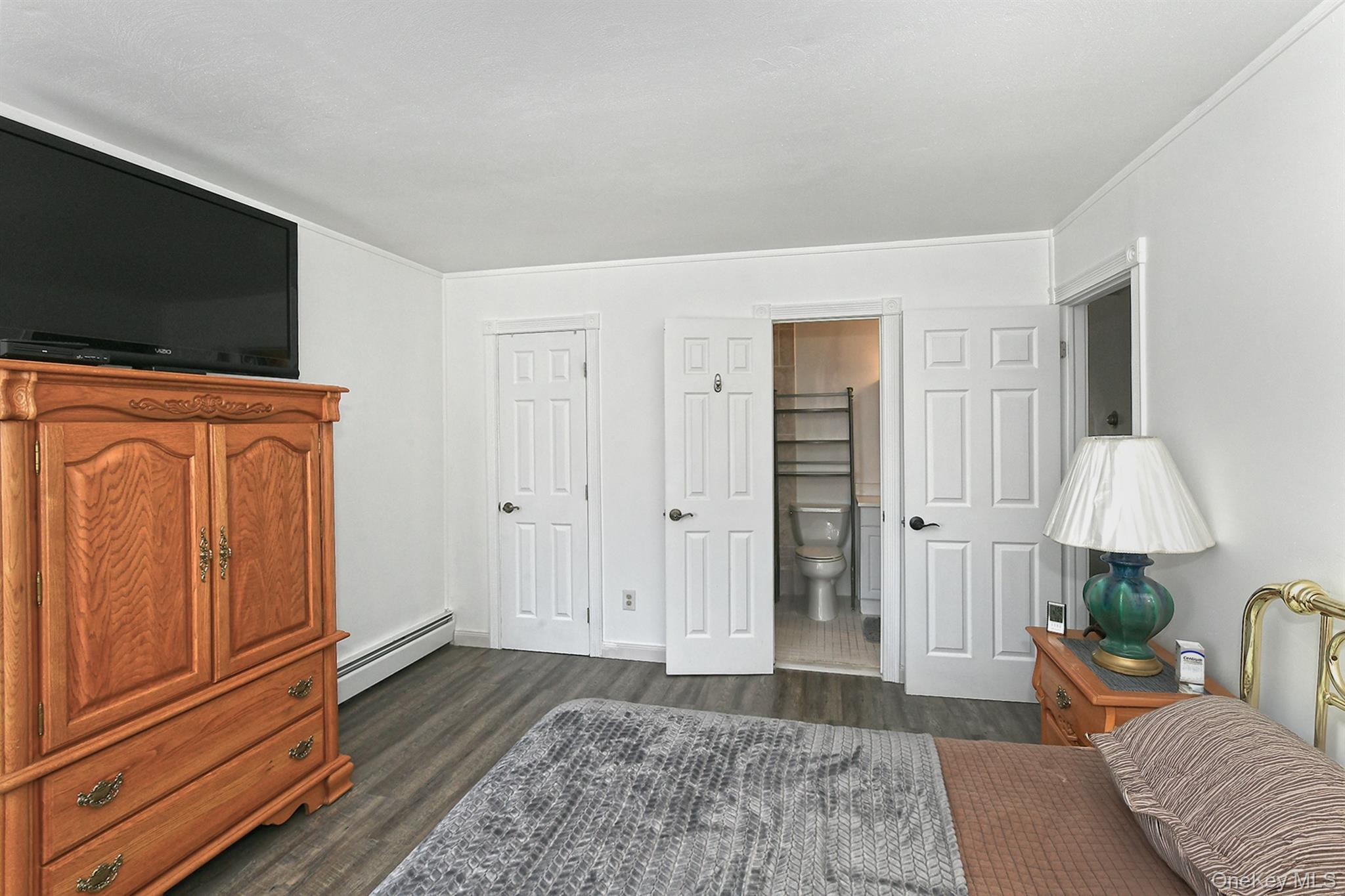 Medford, New York, 11763, United States, 5 Bedrooms Bedrooms, ,2 BathroomsBathrooms,Residential,For Sale,1947086