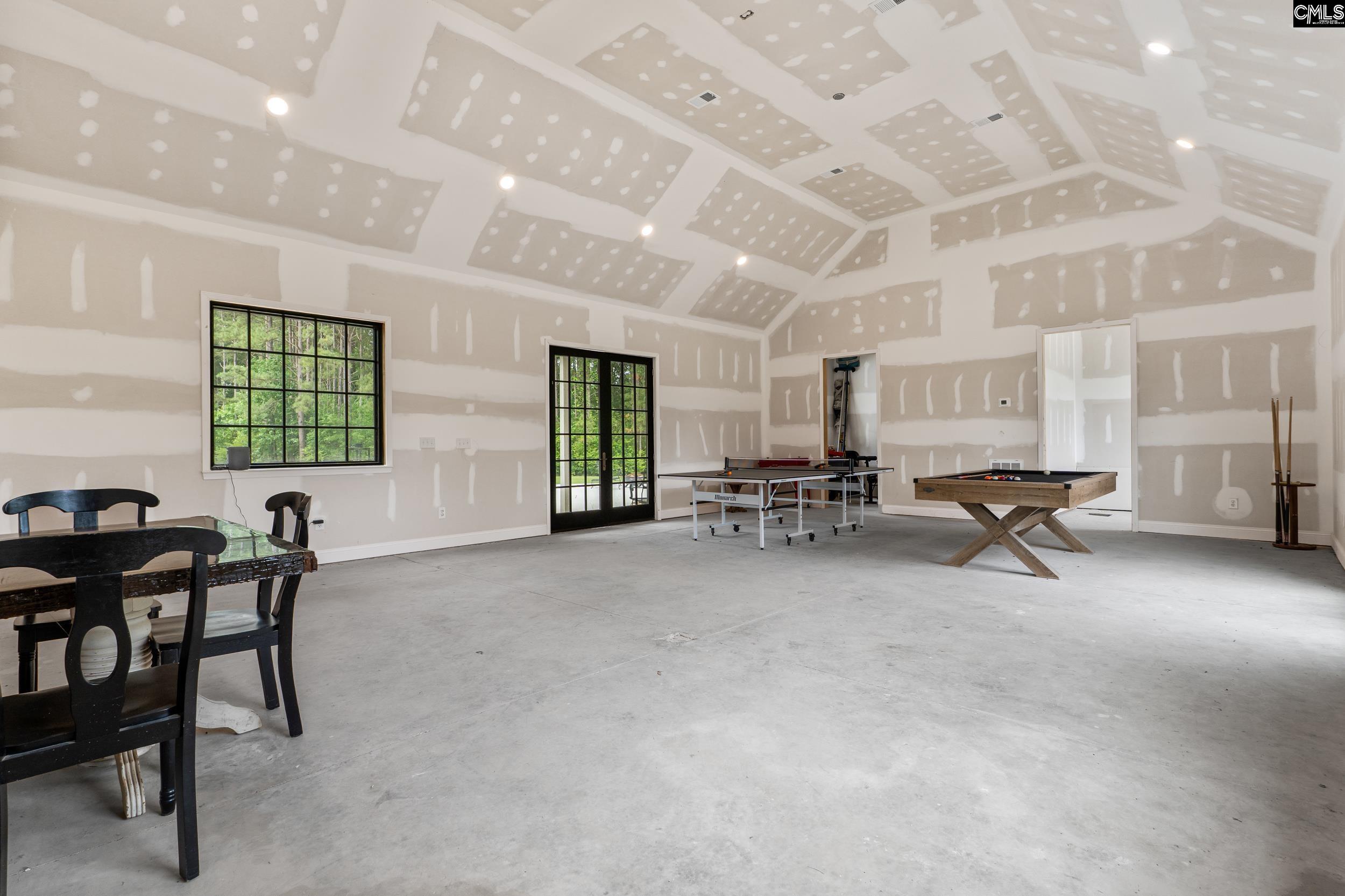  213 Tombfield Road - 物件實景