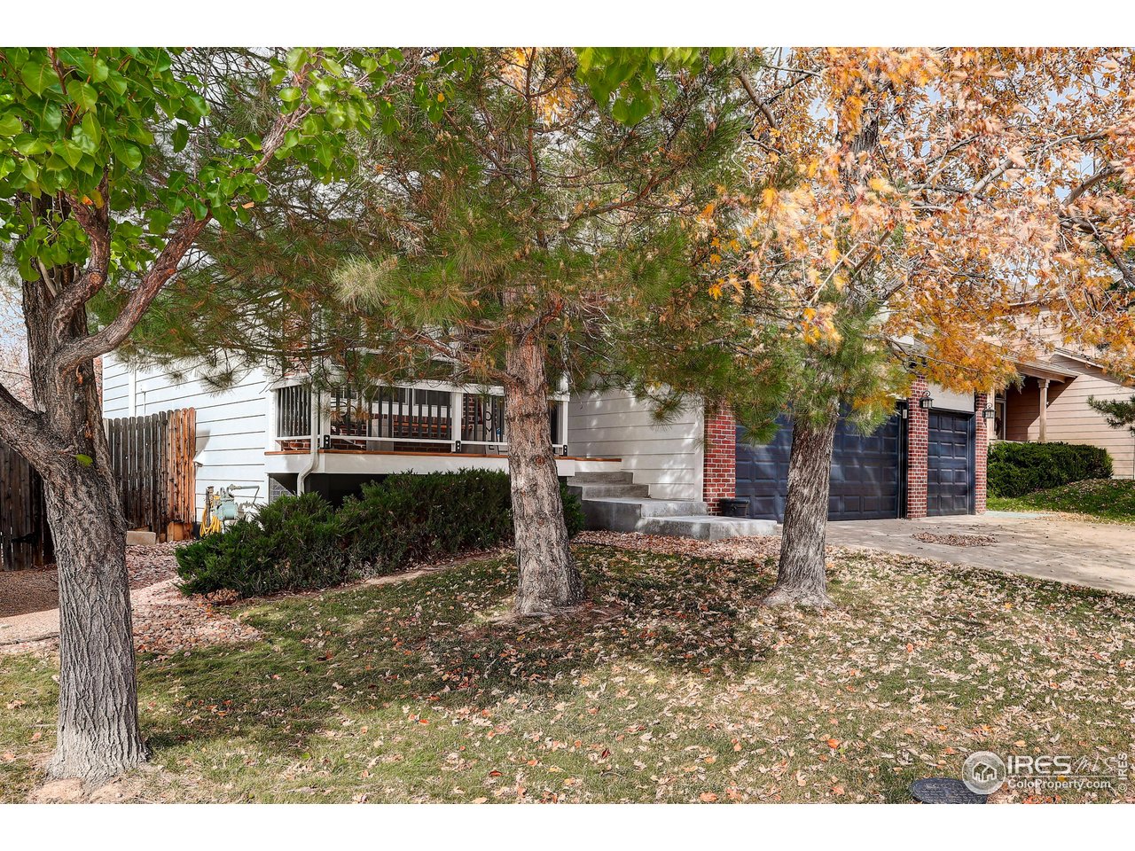 Aurora, Colorado, 80015, United States, 4 Bedrooms Bedrooms, ,2 BathroomsBathrooms,Residential,For Sale,2001847