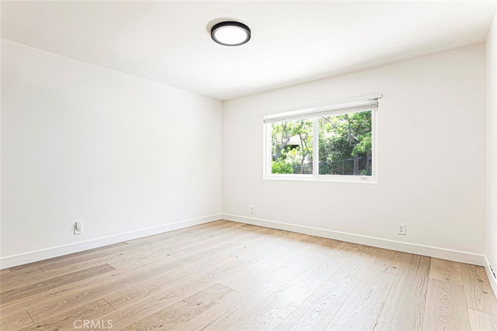 Glendale, California, 91206, United States, 4 Bedrooms Bedrooms, ,3 BathroomsBathrooms,Residential,For Sale,1940917