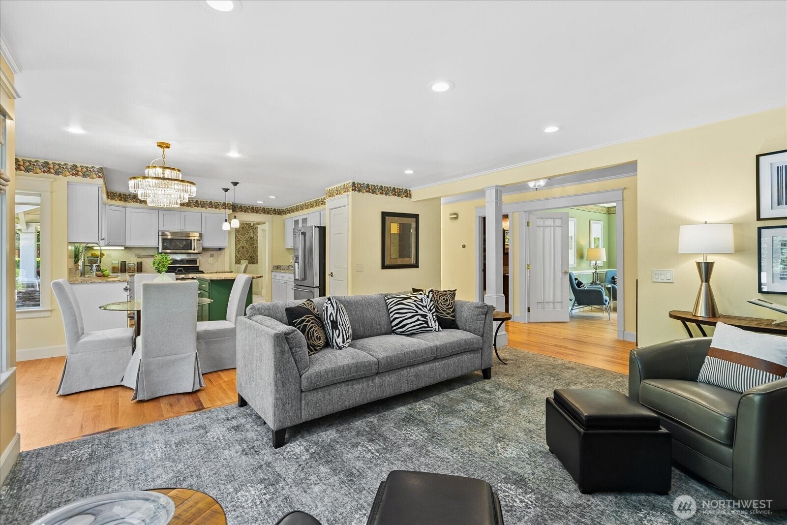 Woodinville, Washington, 98072, United States, 4 Bedrooms Bedrooms, ,2 BathroomsBathrooms,Residential,For Sale,1979397