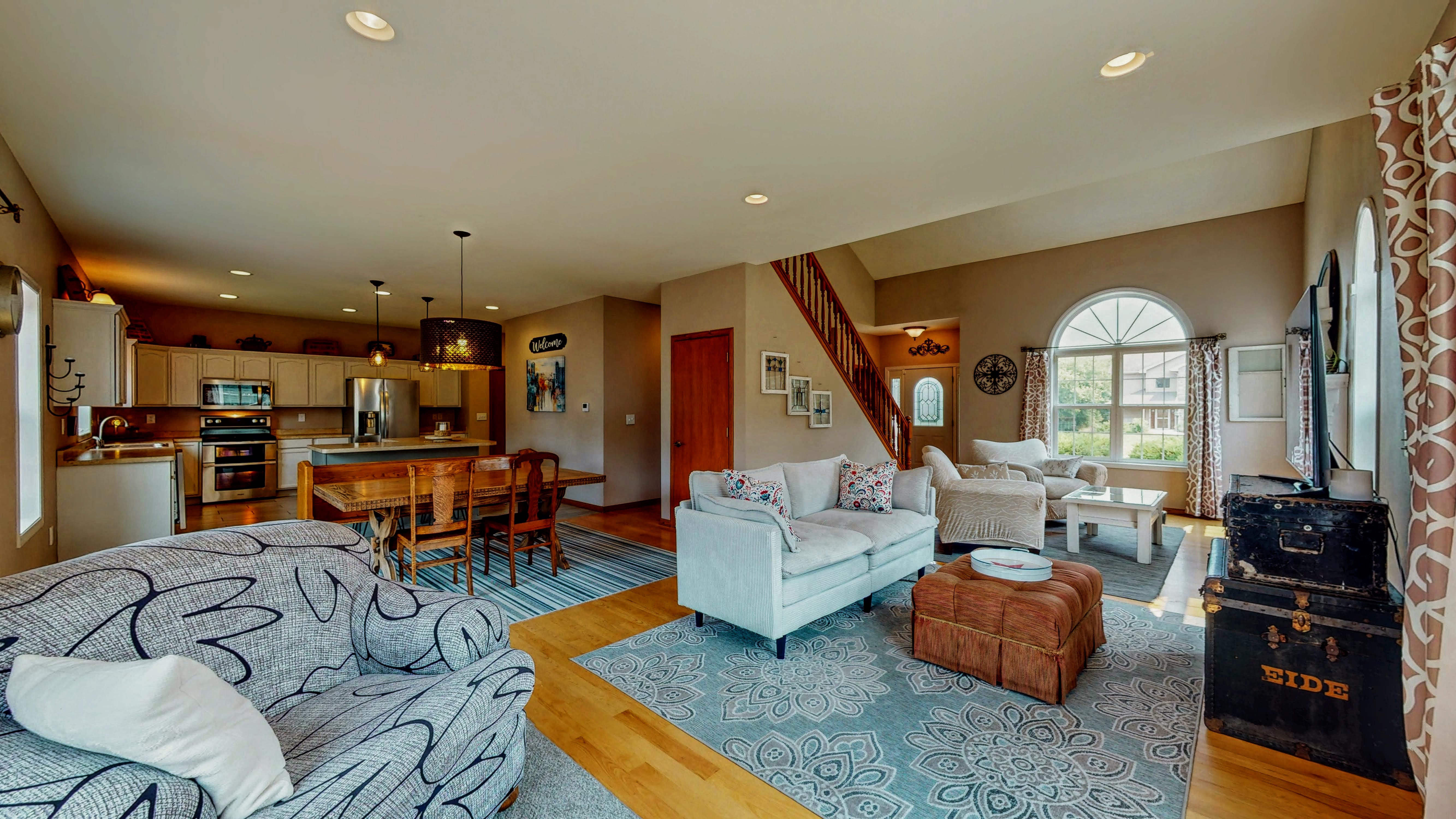 Koshkonong, Wisconsin, 53538, United States, 4 Bedrooms Bedrooms, ,4 BathroomsBathrooms,Residential,For Sale,1982148