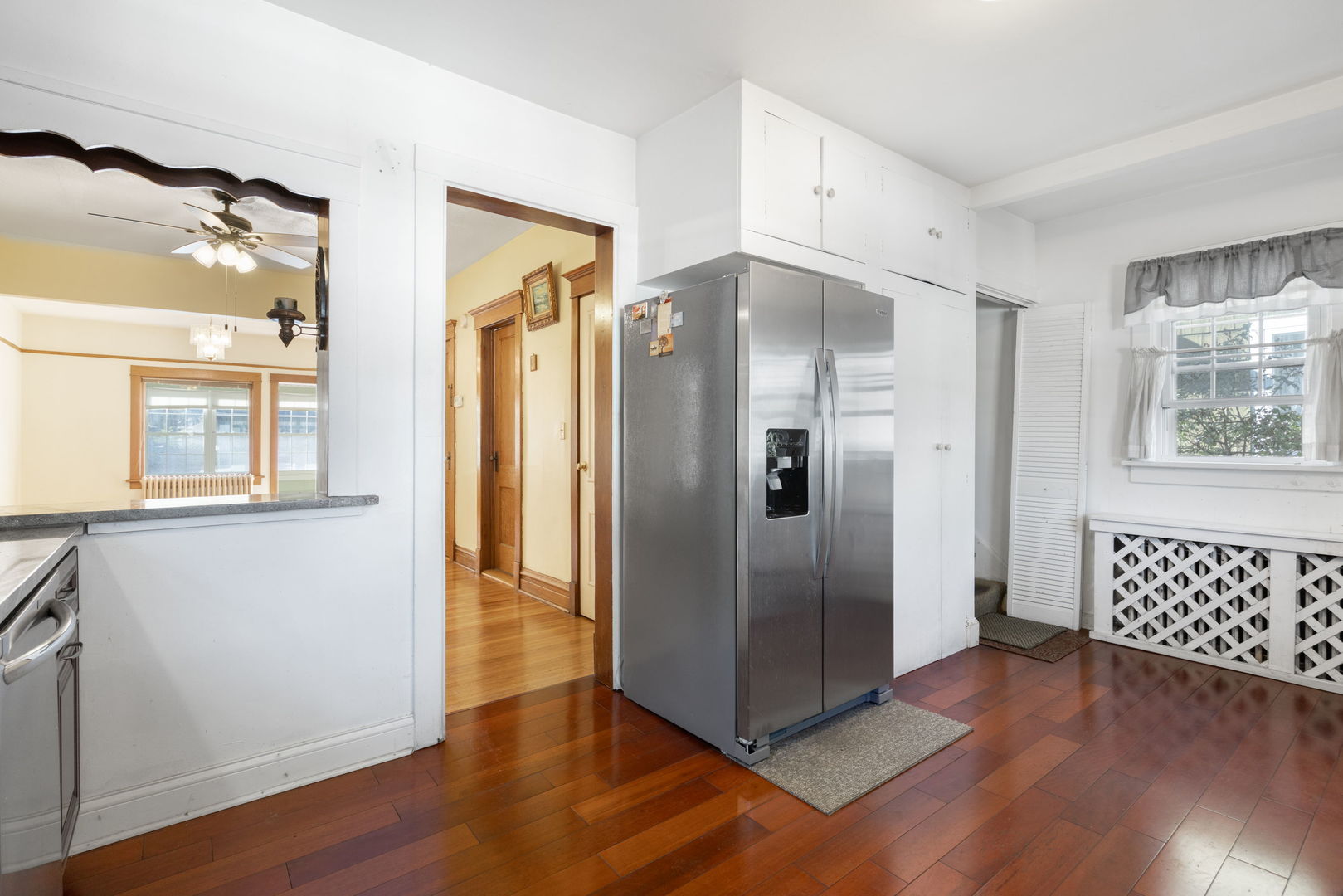 Oak Park, Illinois, 60304, United States, 4 Bedrooms Bedrooms, ,3 BathroomsBathrooms,Residential,For Sale,1966946