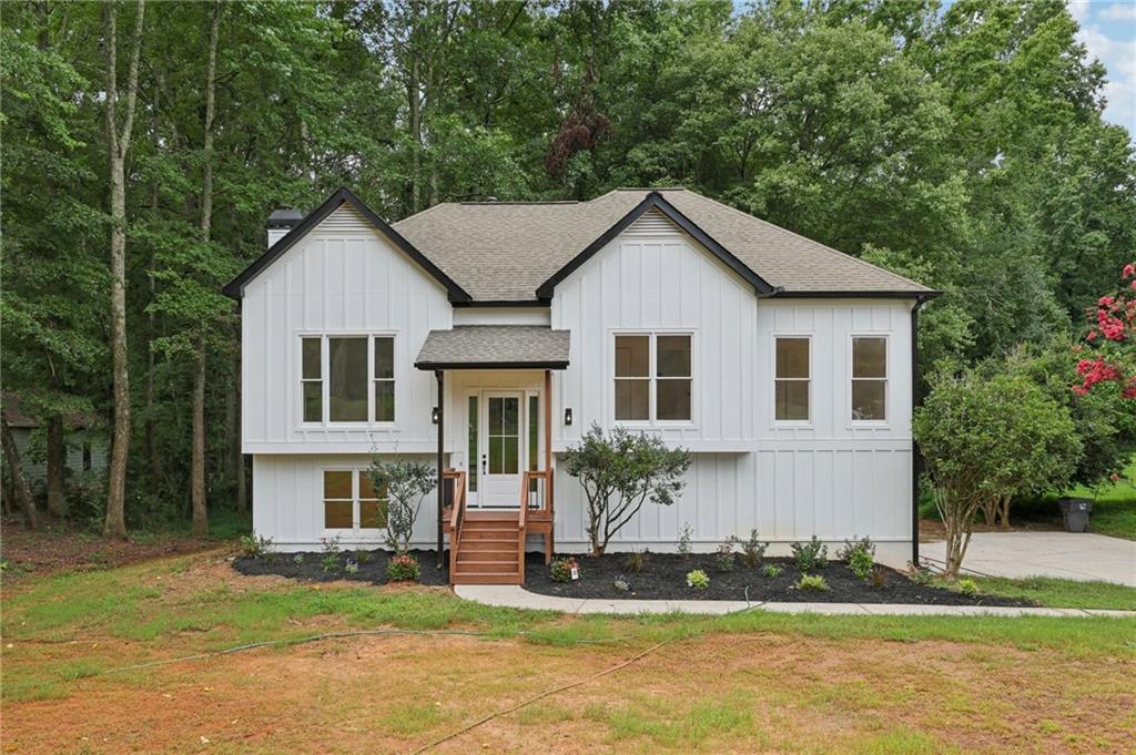 Alpharetta, Georgia, 30004, United States, 4 Bedrooms Bedrooms, ,3 BathroomsBathrooms,Residential,For Sale,1900649