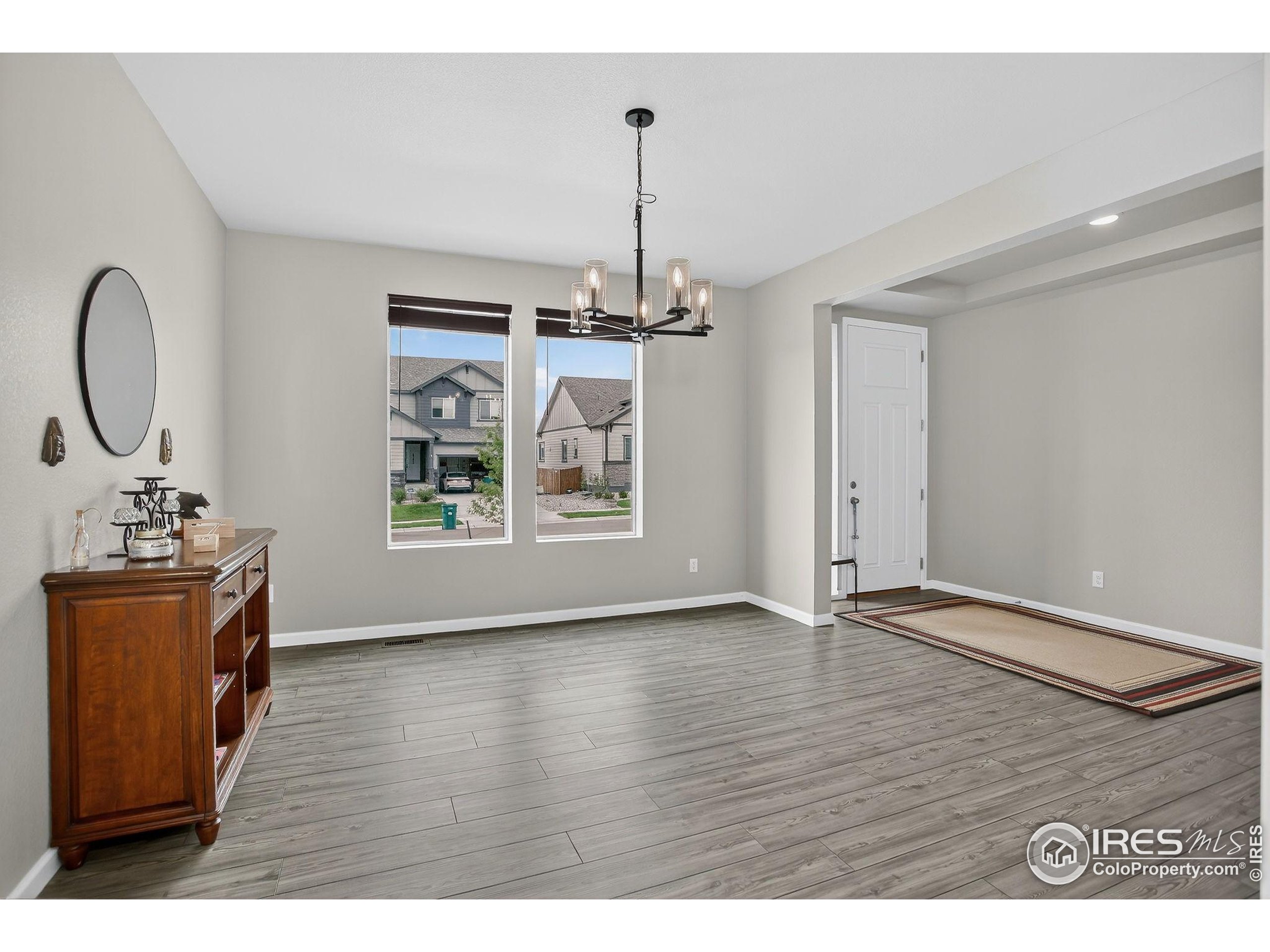 Mead, Colorado, 80542, United States, 5 Bedrooms Bedrooms, ,3 BathroomsBathrooms,Residential,For Sale,1941802