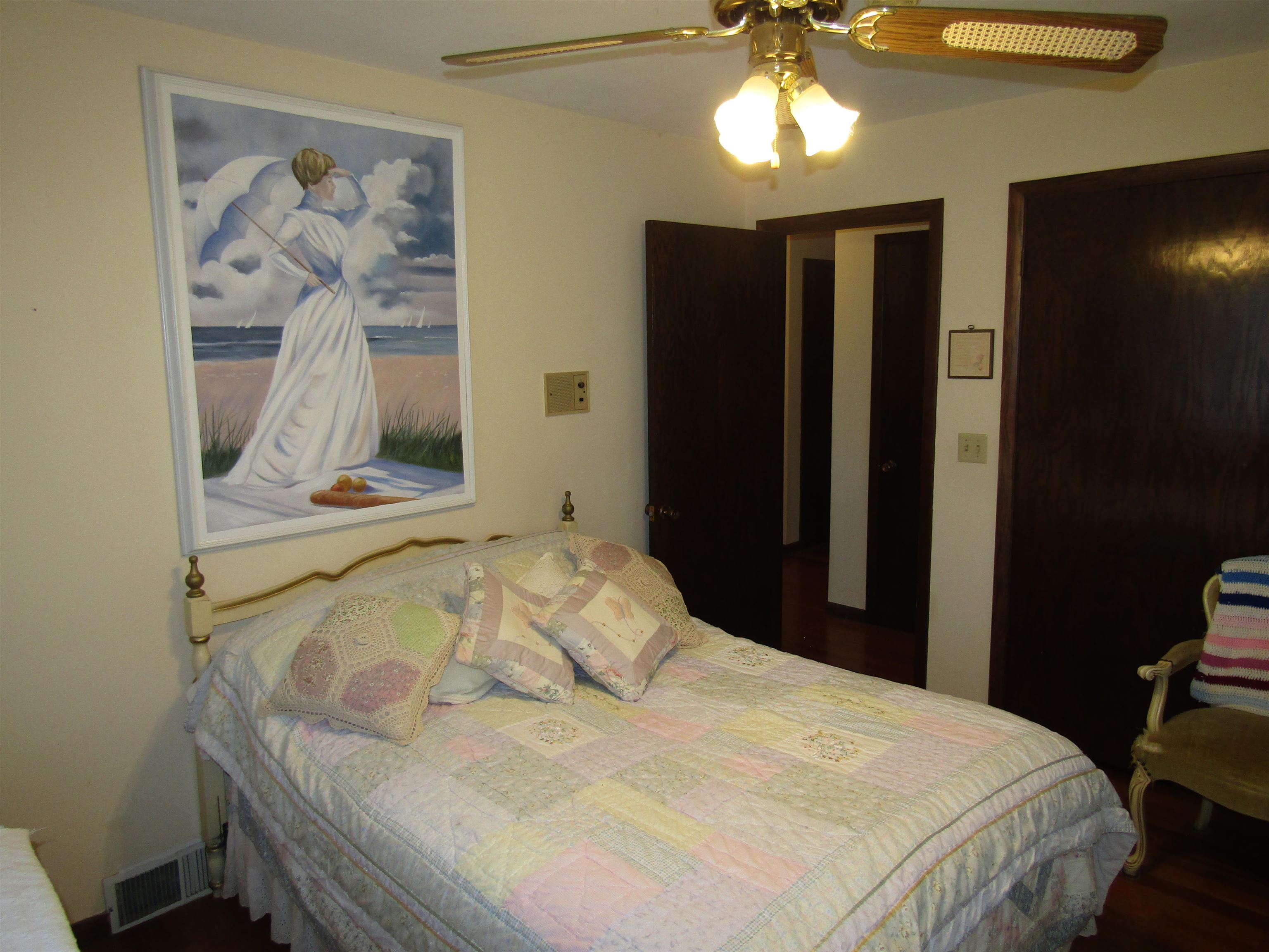 Beloit, Wisconsin, 53511, United States, 6 Bedrooms Bedrooms, ,5 BathroomsBathrooms,Residential,For Sale,1923330