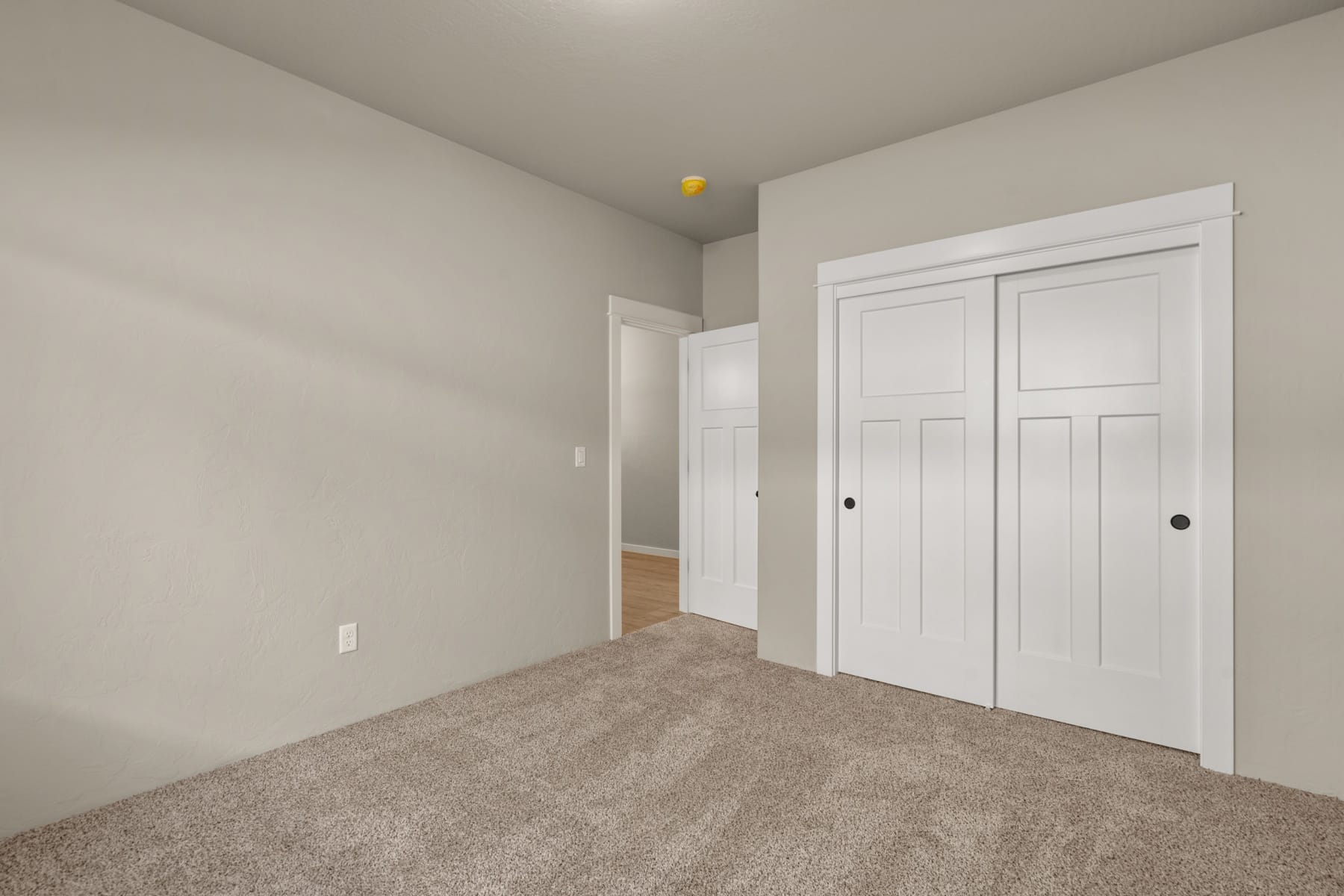 2217 Piazza Drive Medford, OR 97501 - 物件實景