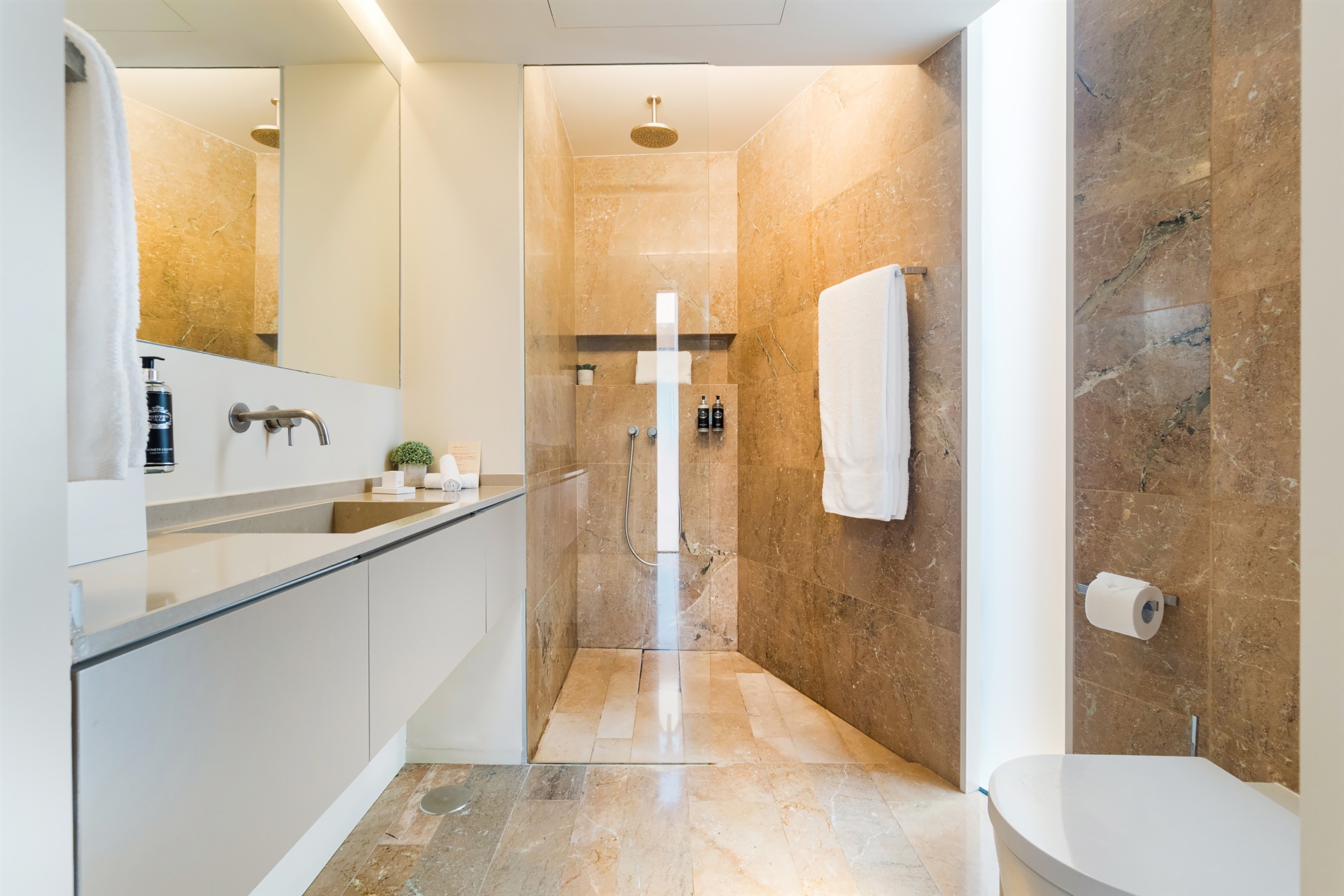  Flat, 2 bedrooms, for Sale - 物件實景