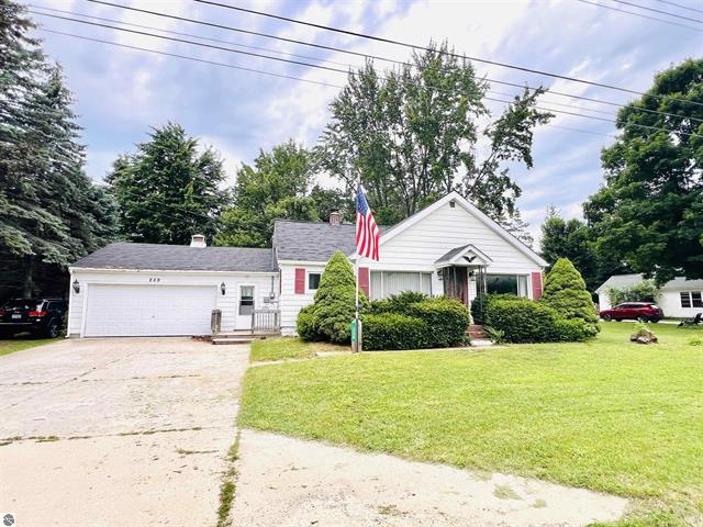 Morey Rd, Lake City, MI 49651