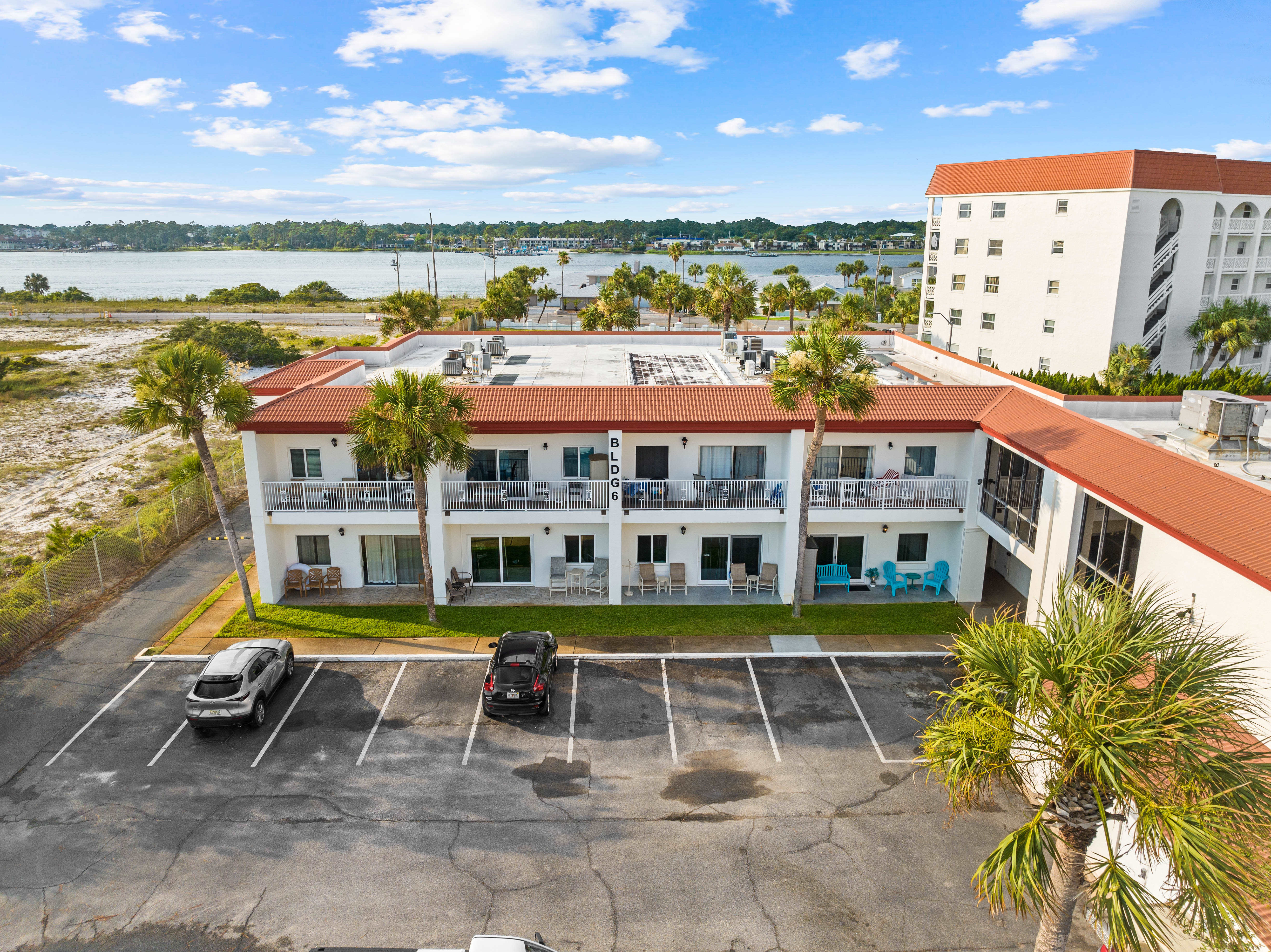  Top-Floor Studio Condo Ideal As Vacation Home Or Rental Investment - 物件實景