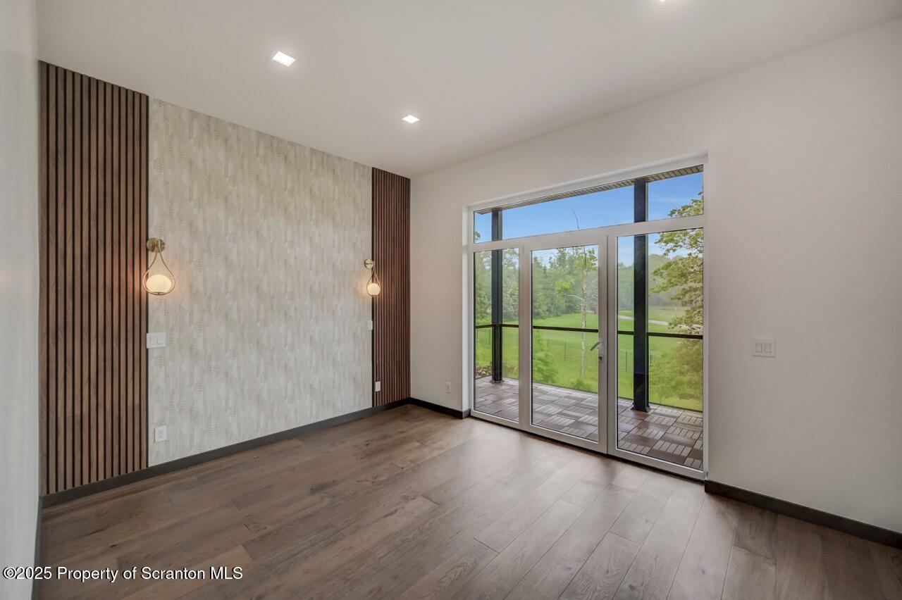 Bear Creek, Pennsylvania, 18602, United States, 4 Bedrooms Bedrooms, ,3 BathroomsBathrooms,Residential,For Sale,2002172