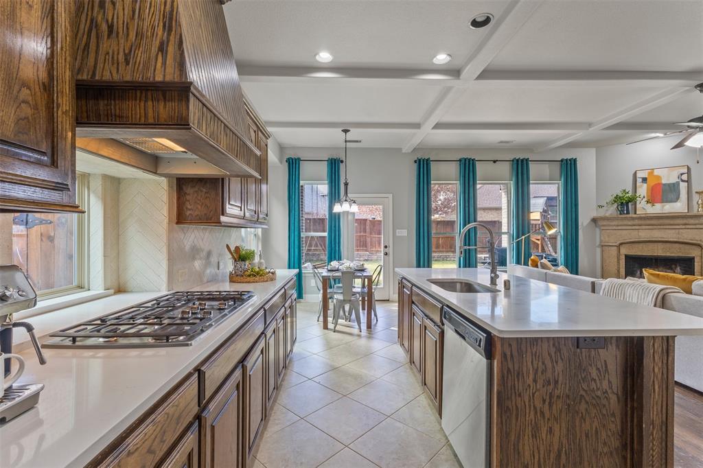 Lantana, Texas, 76226, United States, 4 Bedrooms Bedrooms, ,4 BathroomsBathrooms,Residential,For Sale,2010327