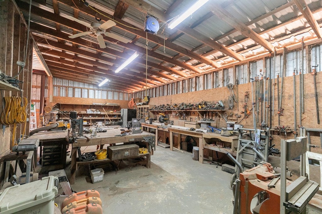 Midland City, Alabama, 36350, United States, 4 Bedrooms Bedrooms, ,3 BathroomsBathrooms,Residential,For Sale,1989153