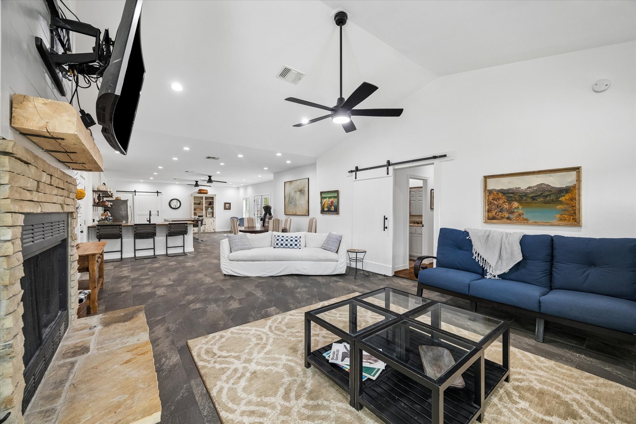  90 Twinstone Circle - 物件實景