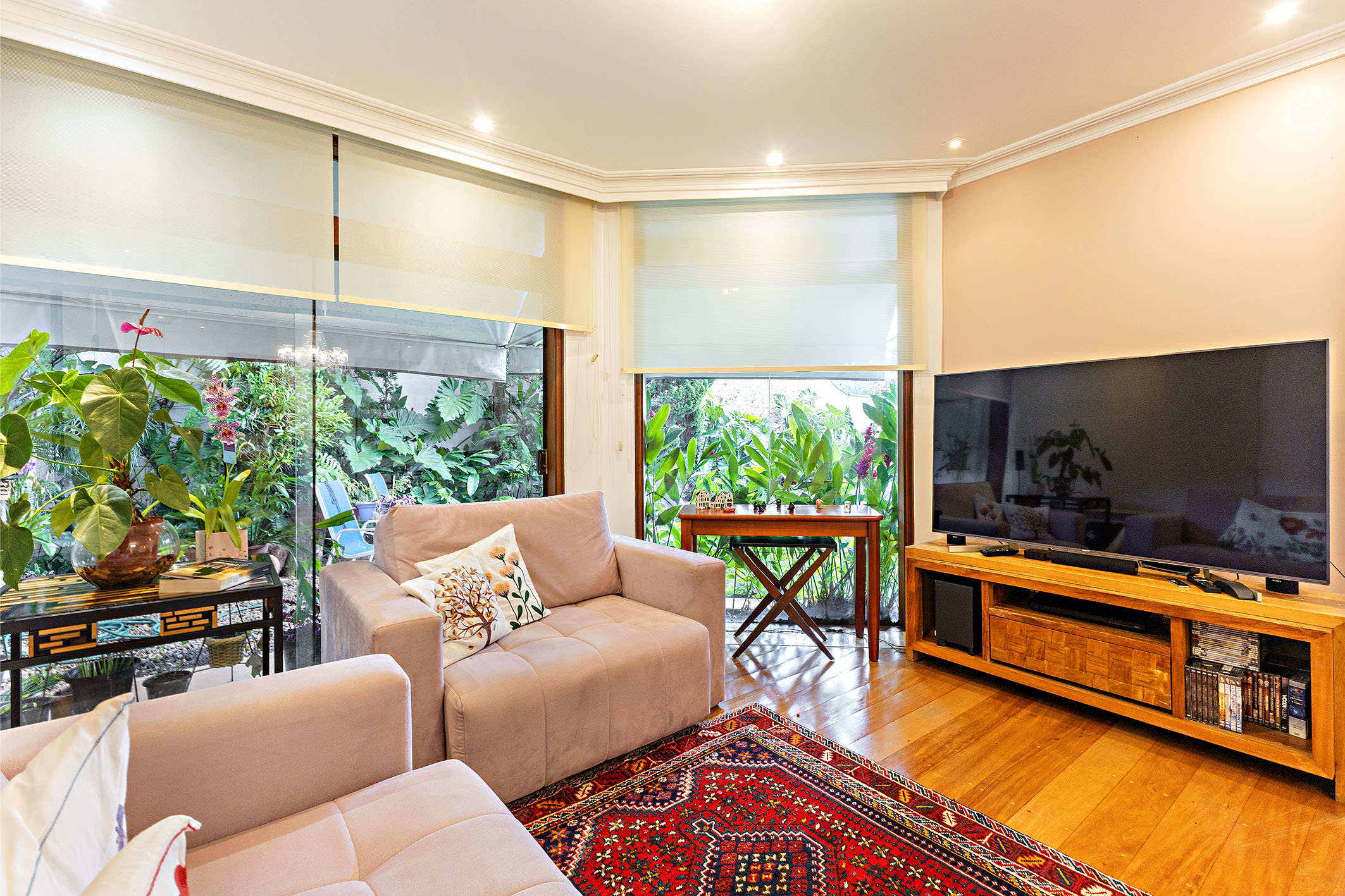  Exclusive residence in a distinctive gated community with five suites - 物件實景