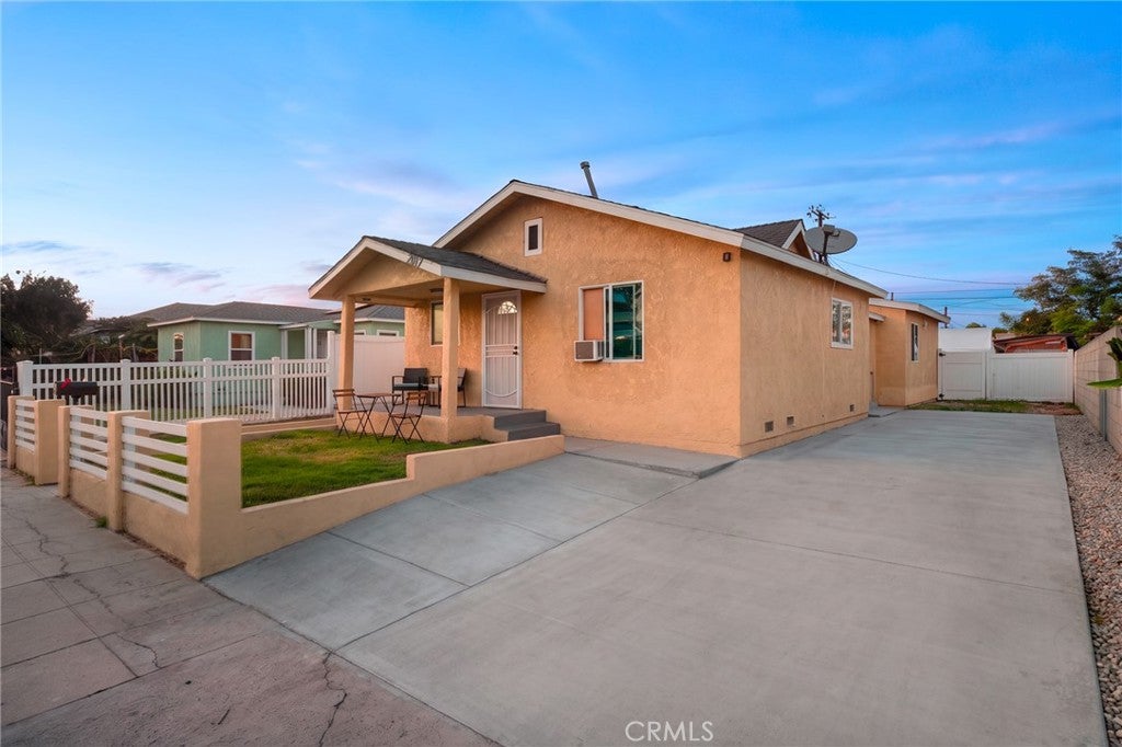 112th St, Los Angeles, CA 90059