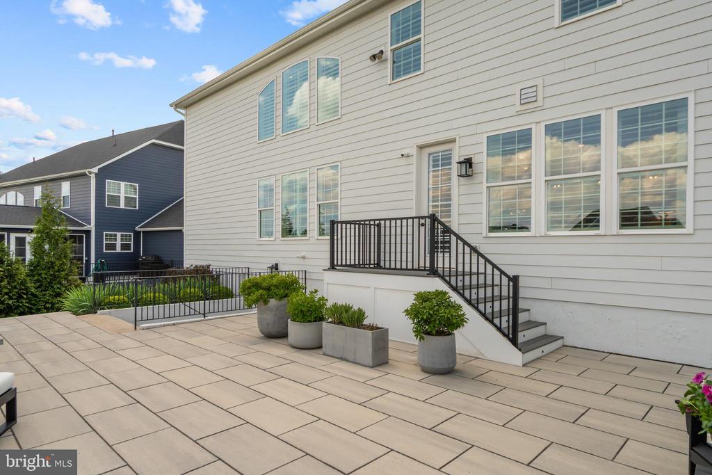 Aldie, Virginia, 20105, United States, 5 Bedrooms Bedrooms, ,7 BathroomsBathrooms,Residential,For Sale,2048550