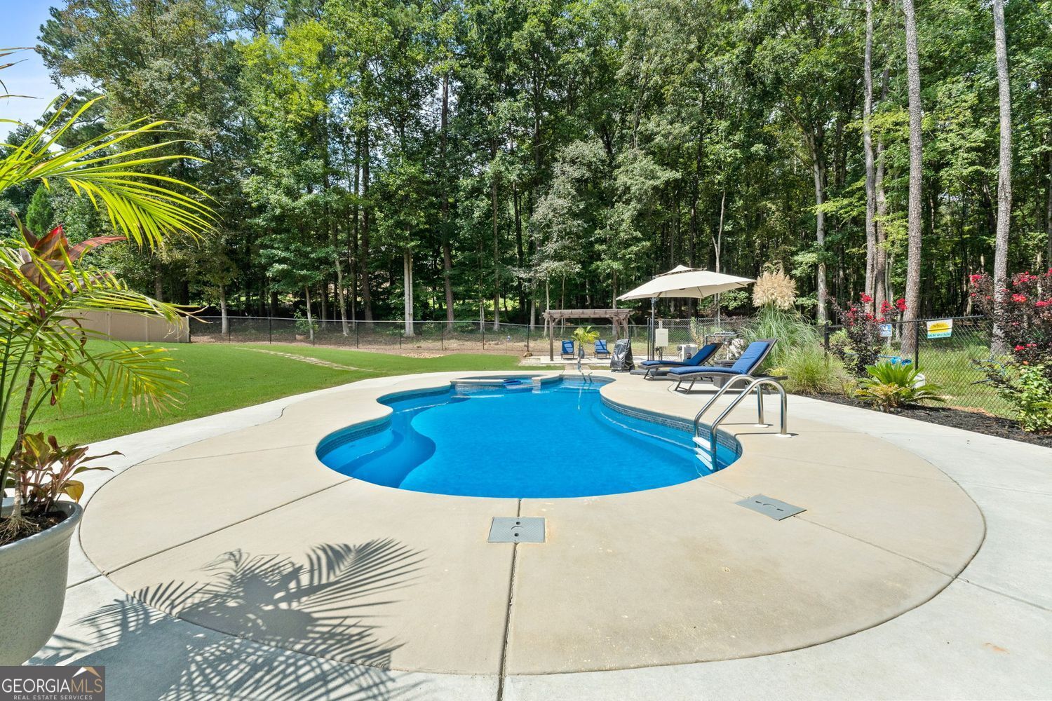 McDonough, Georgia, 30252, United States, 5 Bedrooms Bedrooms, ,3 BathroomsBathrooms,Residential,For Sale,1919082