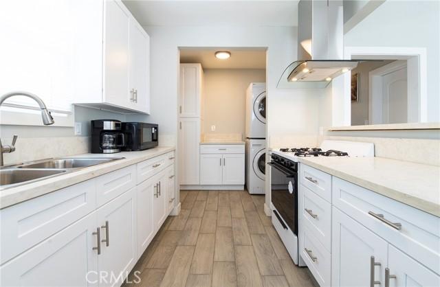 Los Angeles, California, 90044, United States, 3 Bedrooms Bedrooms, ,1 BathroomBathrooms,Residential,For Sale,1986044