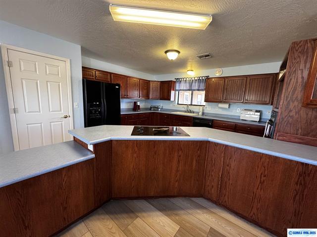 Silver City, New Mexico, 88061, United States, 5 Bedrooms Bedrooms, ,3 BathroomsBathrooms,Residential,For Sale,1927822