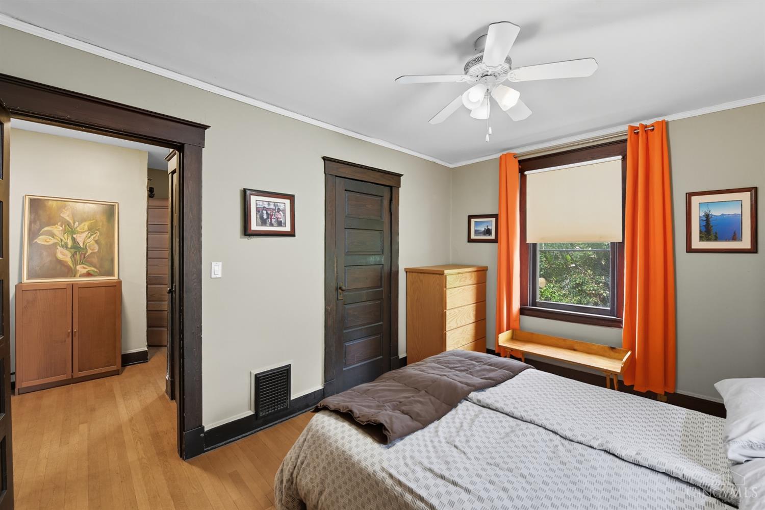 Cincinnati, Ohio, 45209, United States, 5 Bedrooms Bedrooms, ,2 BathroomsBathrooms,Residential,For Sale,1966693