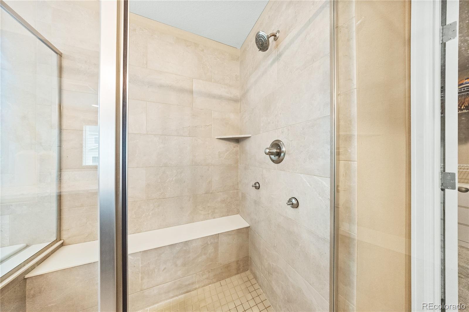 Aurora, Colorado, 80016, United States, 5 Bedrooms Bedrooms, ,5 BathroomsBathrooms,Residential,For Sale,2003486