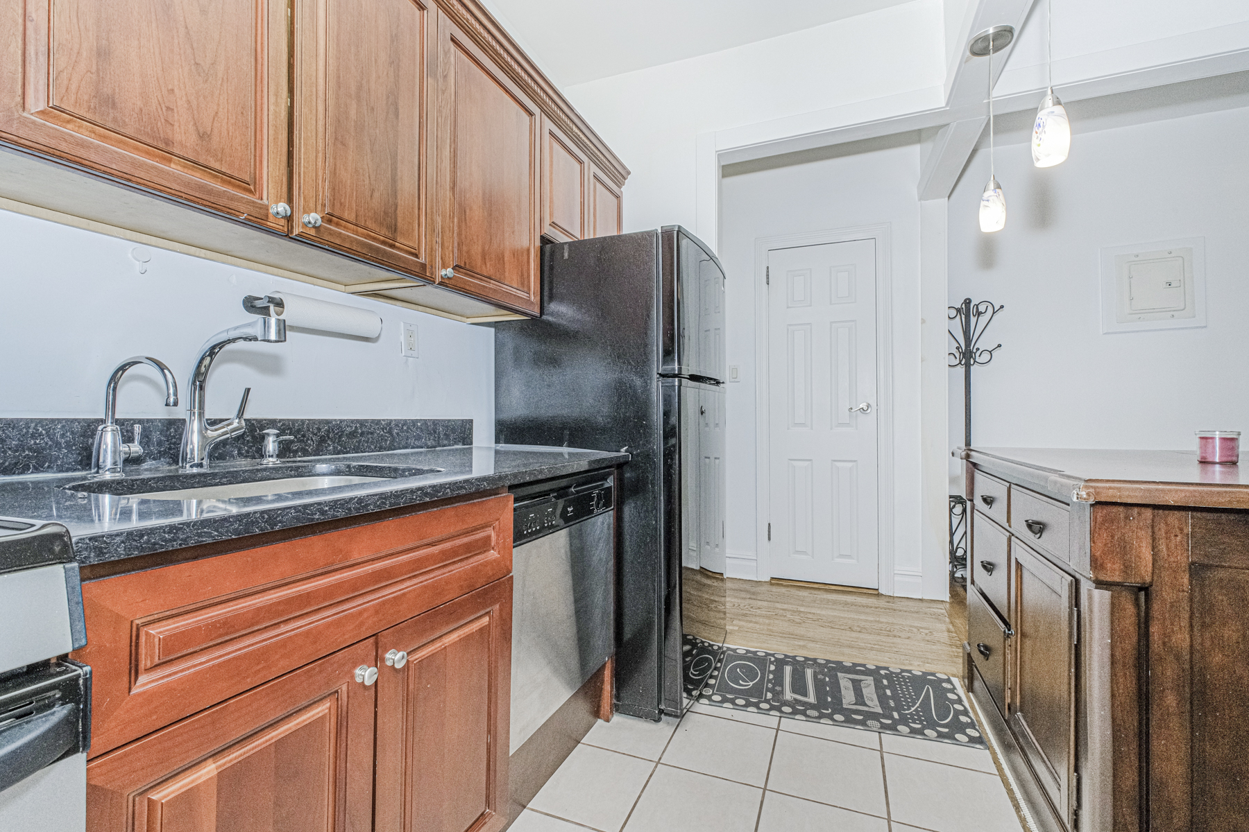  8020 4th Ave #C5 - 物件實景