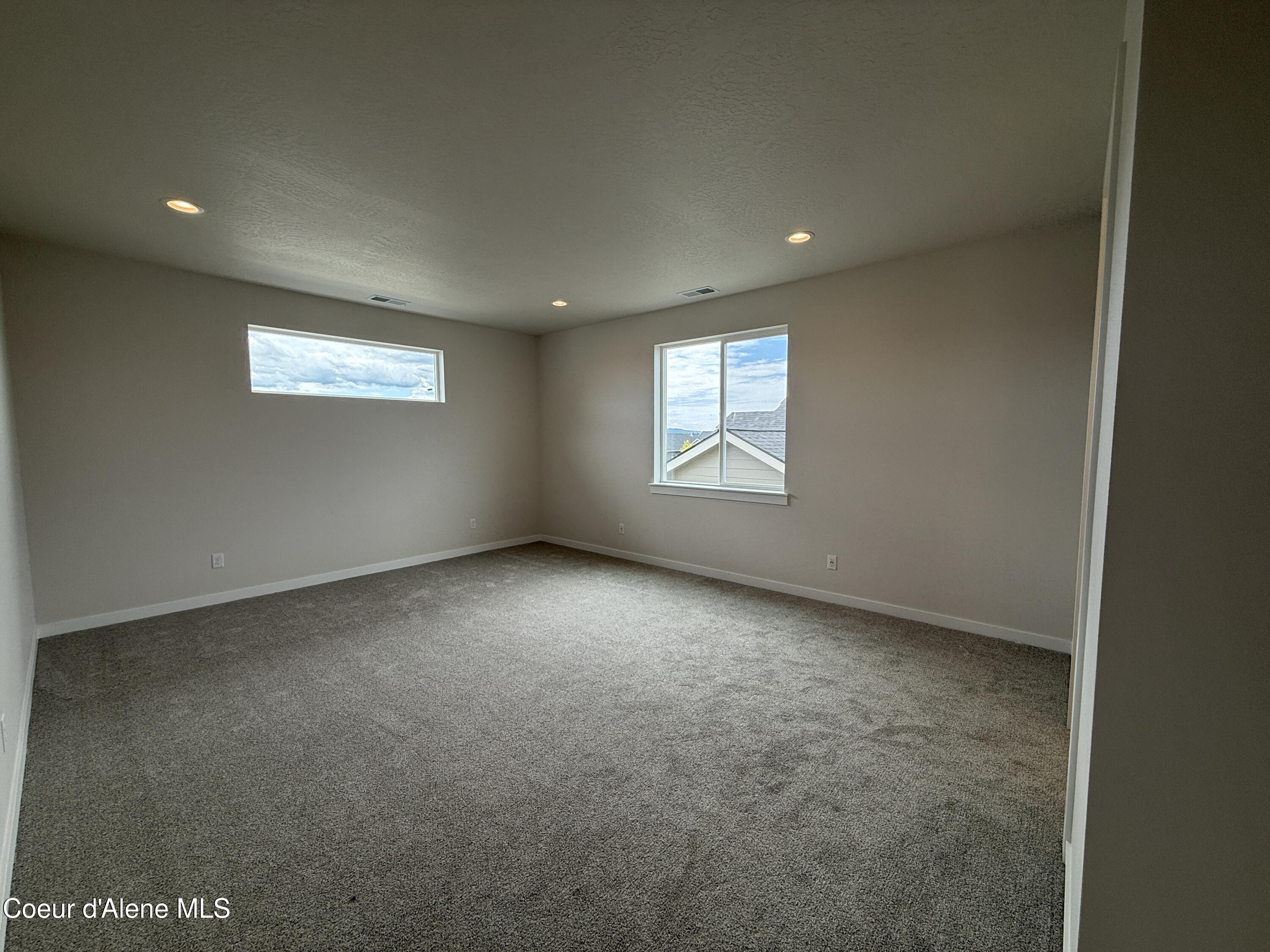 Post Falls, Idaho, 83854, United States, 4 Bedrooms Bedrooms, ,3 BathroomsBathrooms,Residential,For Sale,1927944