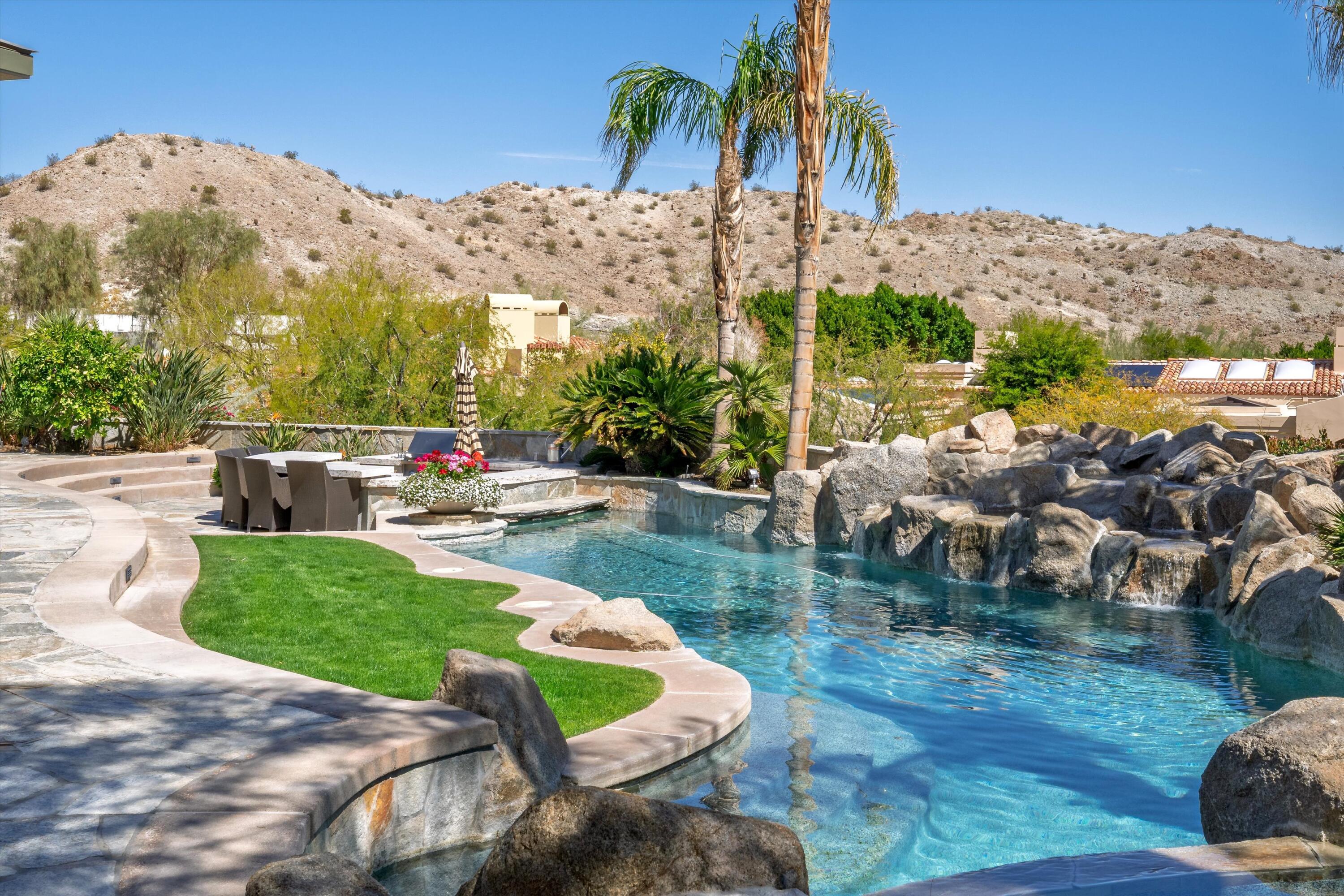 Palm Desert, California, 92260, United States, 4 Bedrooms Bedrooms, ,6 BathroomsBathrooms,Residential,For Sale,2002034