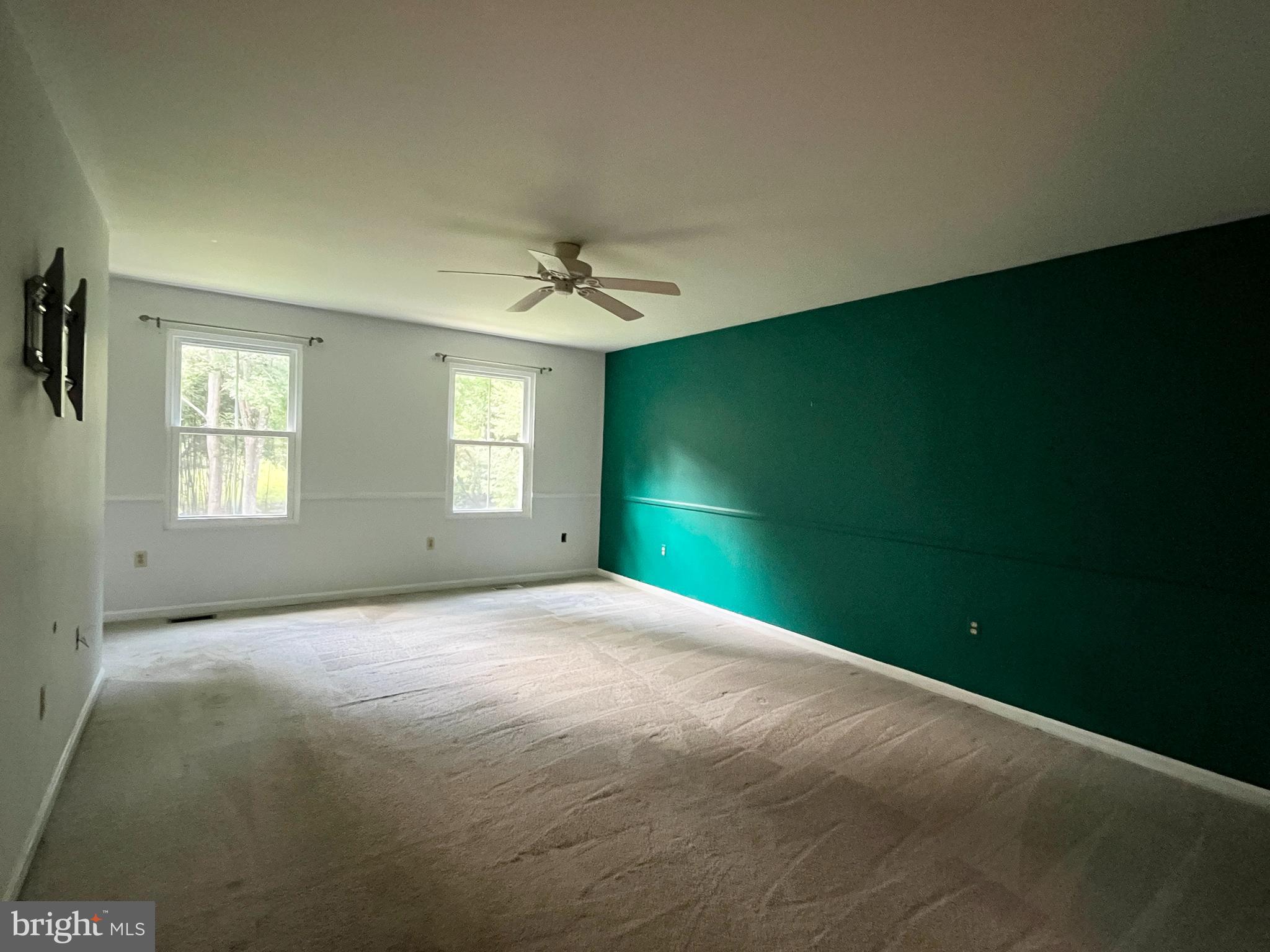 Owings, Maryland, 20736, United States, 5 Bedrooms Bedrooms, ,4 BathroomsBathrooms,Residential,For Sale,1943168