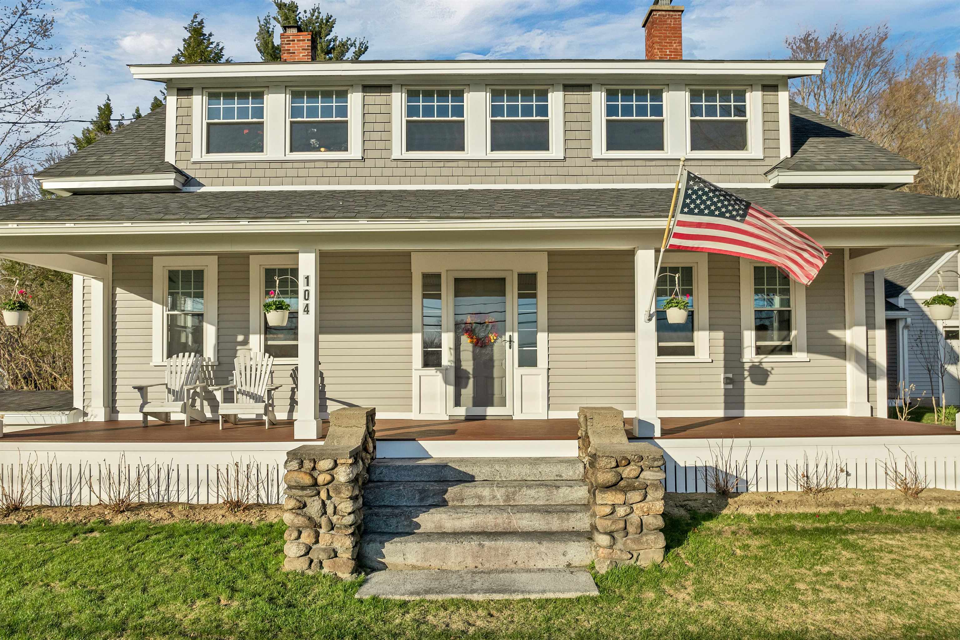 Meredith, New Hampshire, 03253, United States, 3 Bedrooms Bedrooms, ,2 BathroomsBathrooms,Residential,For Sale,1793827