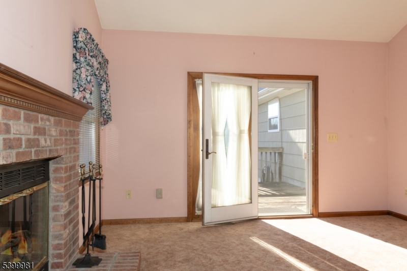 Fanwood Boro, New Jersey, 07023, United States, 3 Bedrooms Bedrooms, ,2 BathroomsBathrooms,Residential,For Sale,2001690