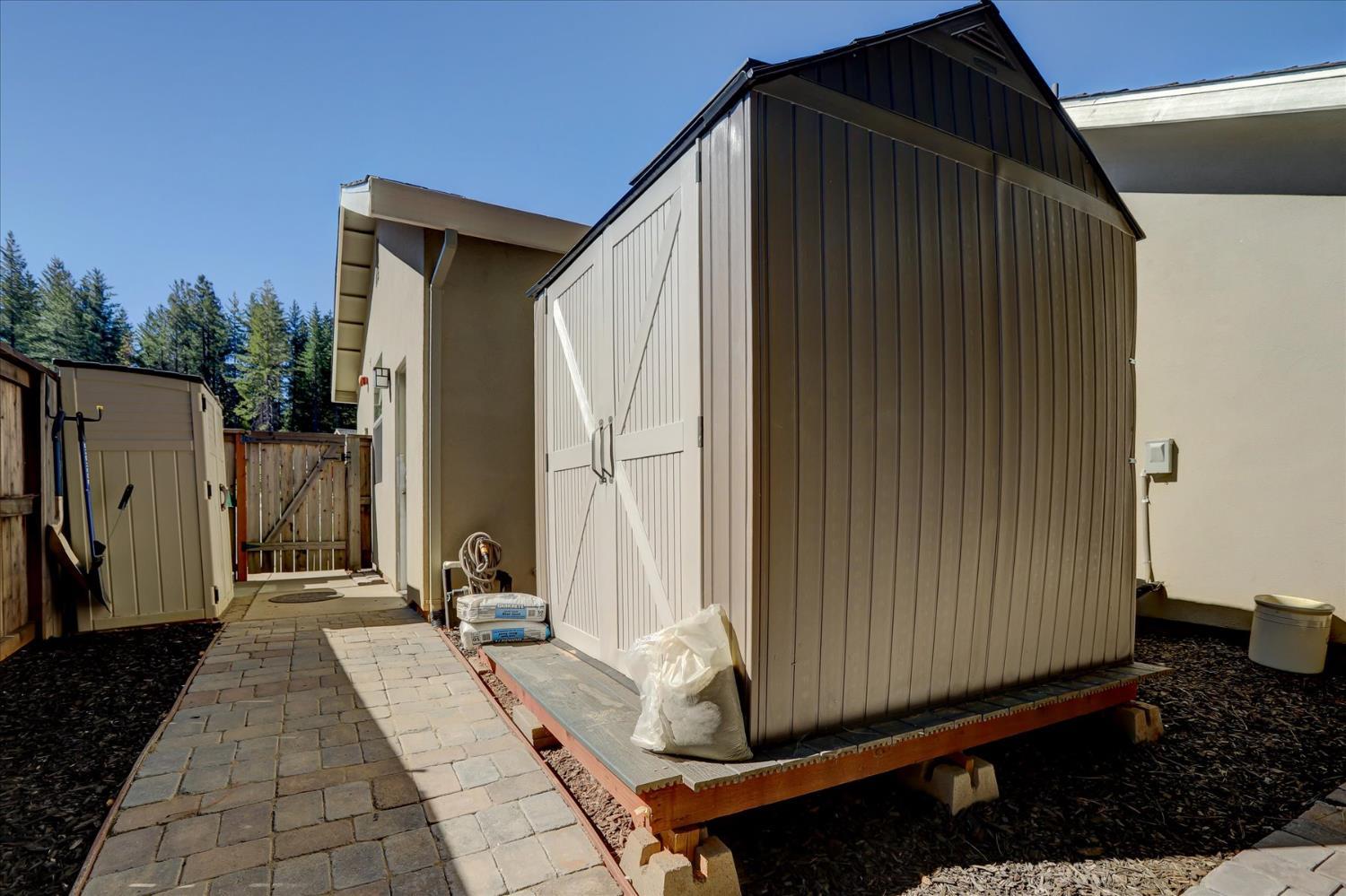 Grass Valley, California, 95945, United States, 4 Bedrooms Bedrooms, ,2 BathroomsBathrooms,Residential,For Sale,1937663