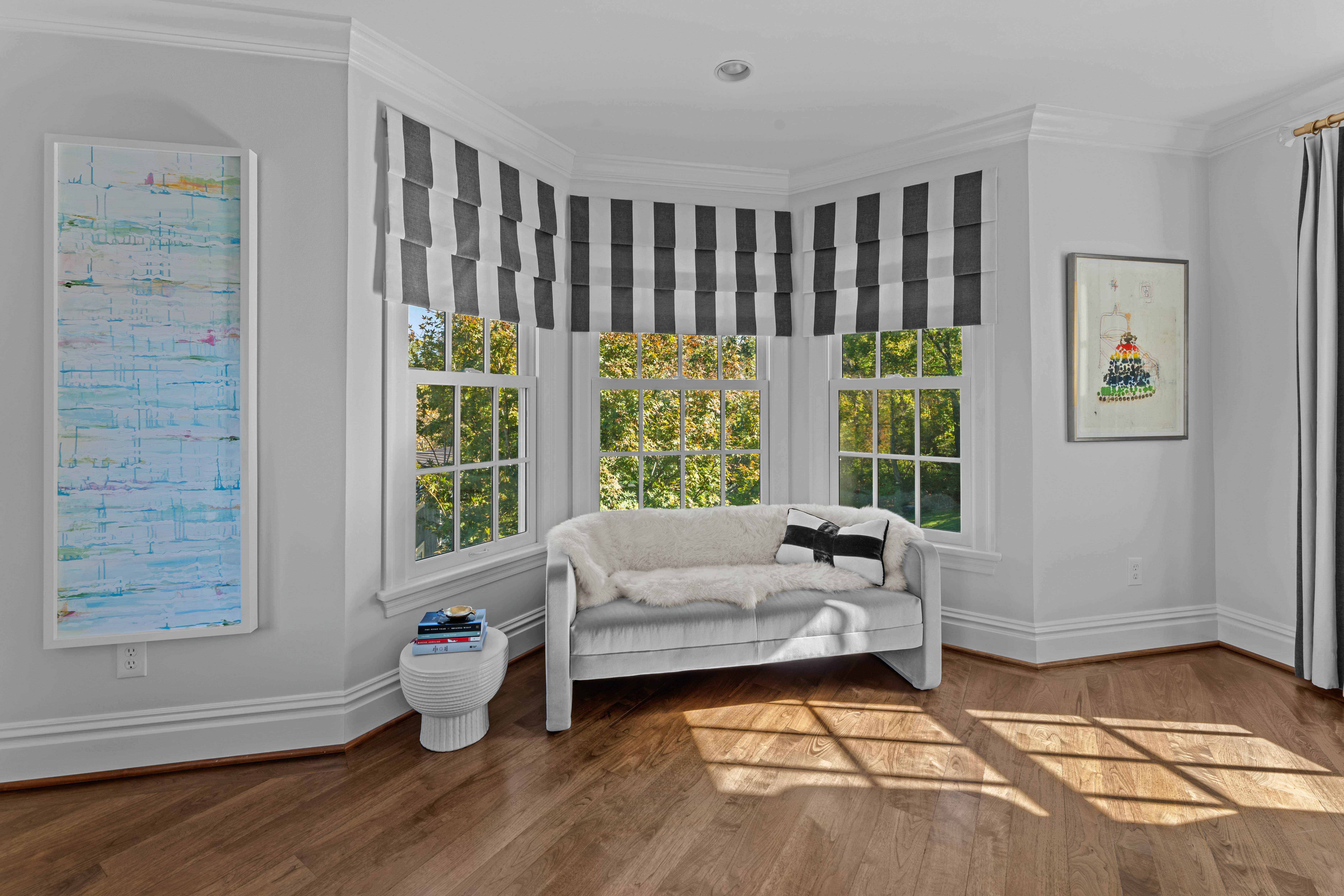  Stunning Private Estate Tucked Away on one of Ladue