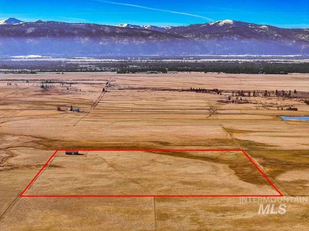 Donnelly, Idaho, 83615, United States, ,Residential,For Sale,1772260
