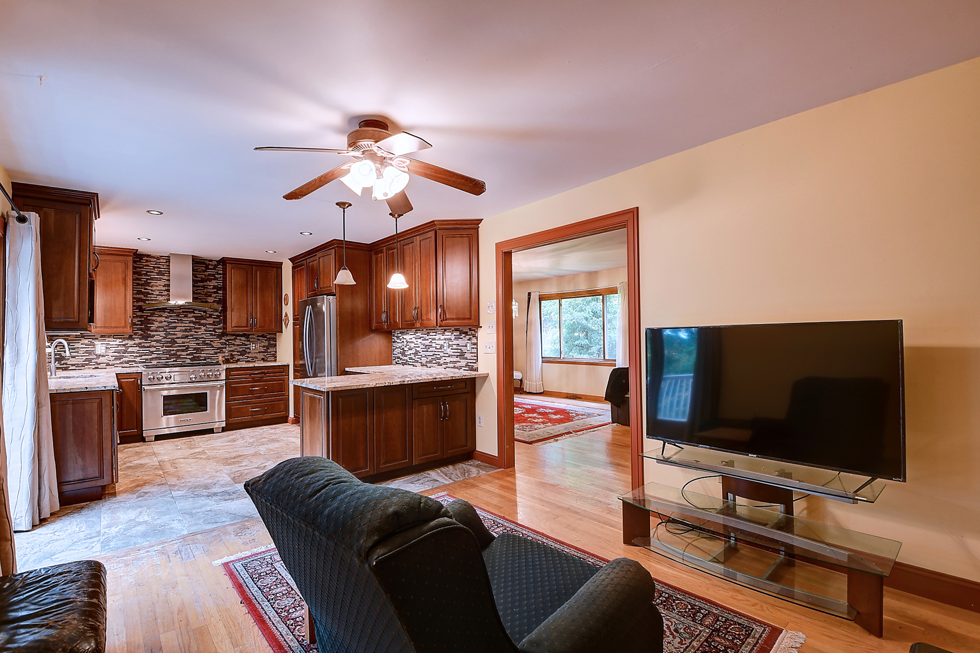 Bethlehem, Connecticut, 06751, United States, 3 Bedrooms Bedrooms, ,4 BathroomsBathrooms,Residential,For Sale,1987102