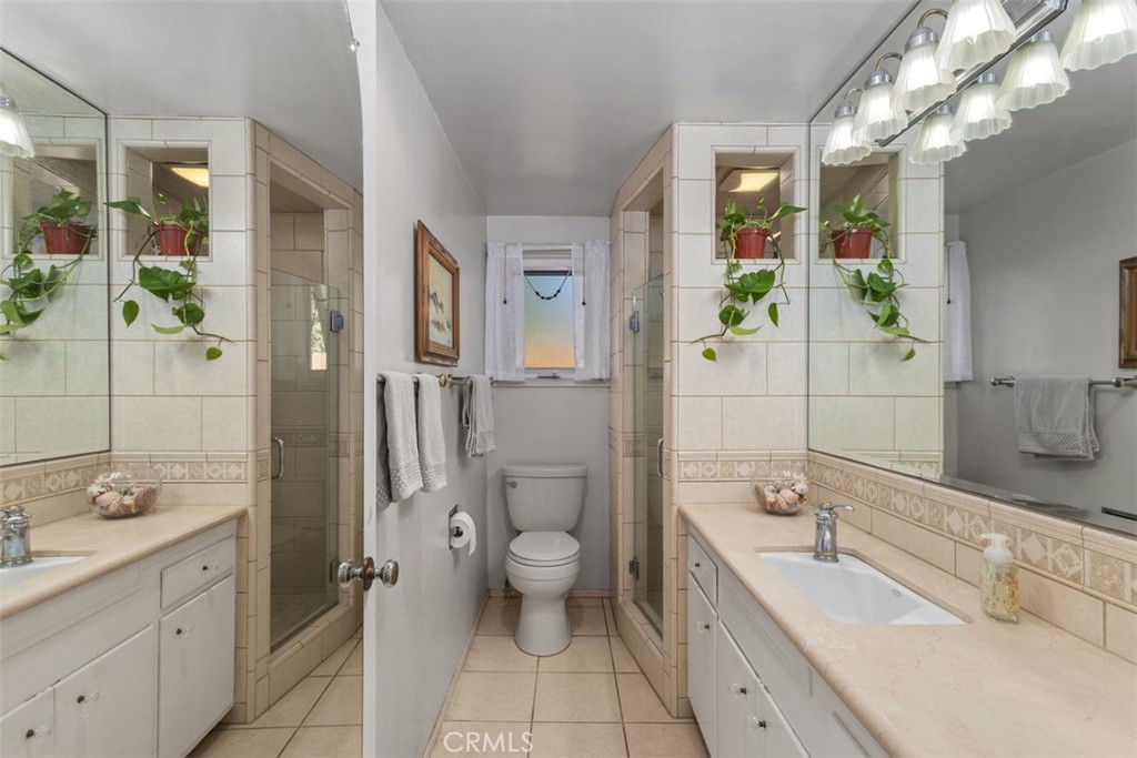 Costa Mesa, California, 92627, United States, 4 Bedrooms Bedrooms, ,3 BathroomsBathrooms,Residential,For Sale,1926286