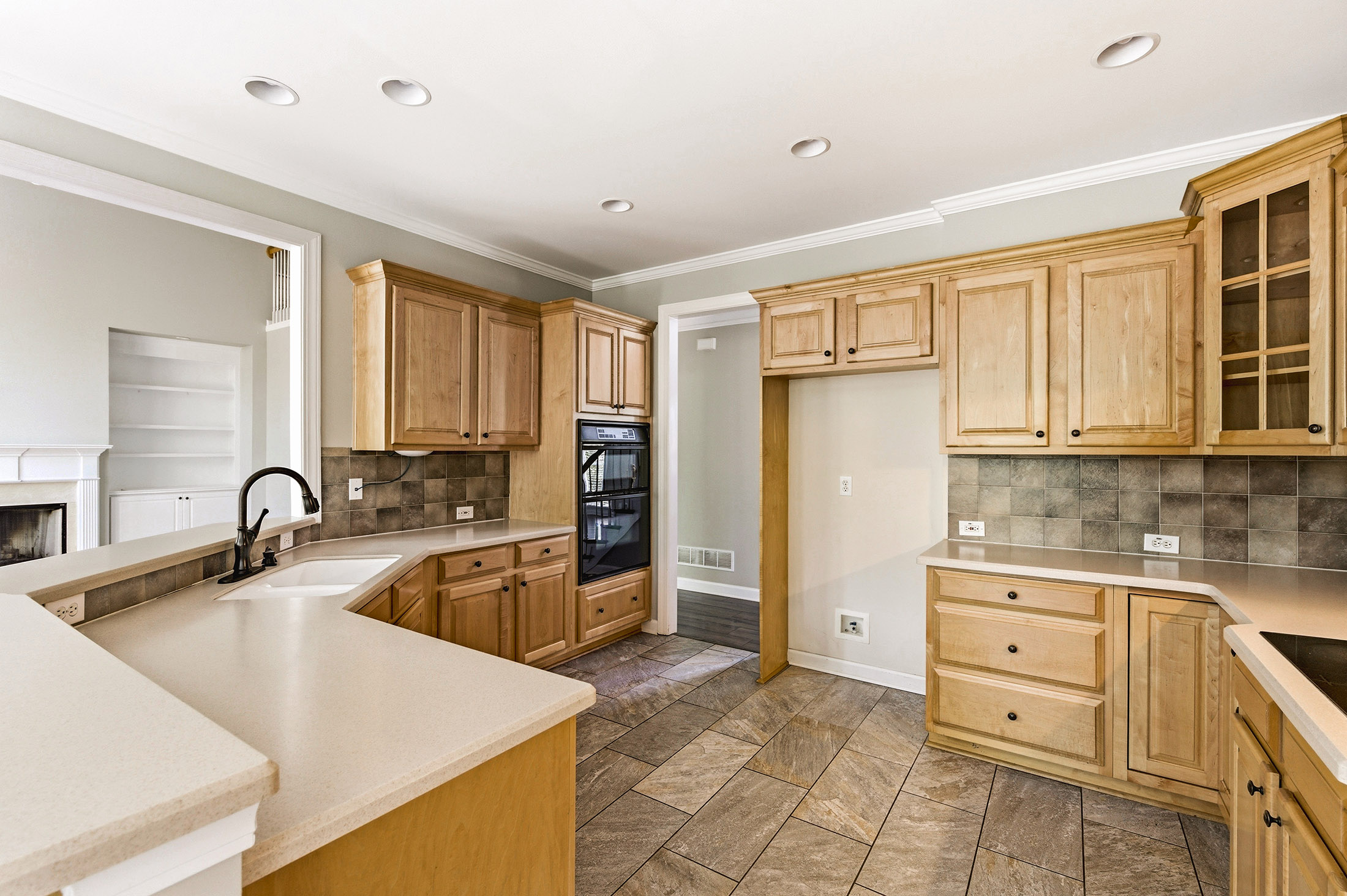  Beautifully Updated Brick Home in Vinings Estate - 物件實景