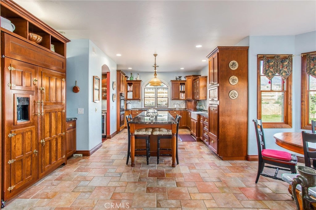 Cherry Valley, California, 92223, United States, 4 Bedrooms Bedrooms, ,4 BathroomsBathrooms,Residential,For Sale,1980244